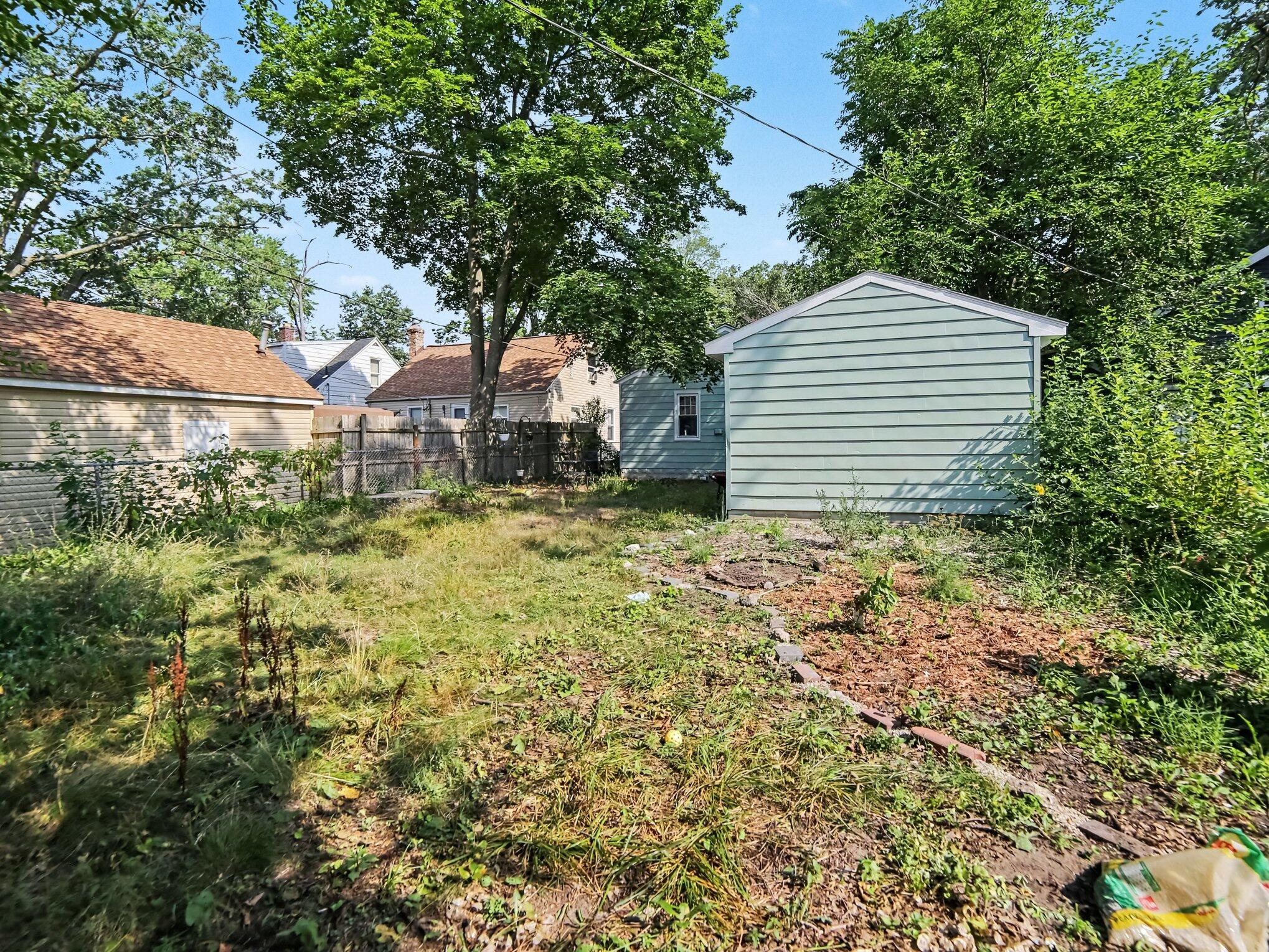 961 Ada Avenue Muskegon MI 49442