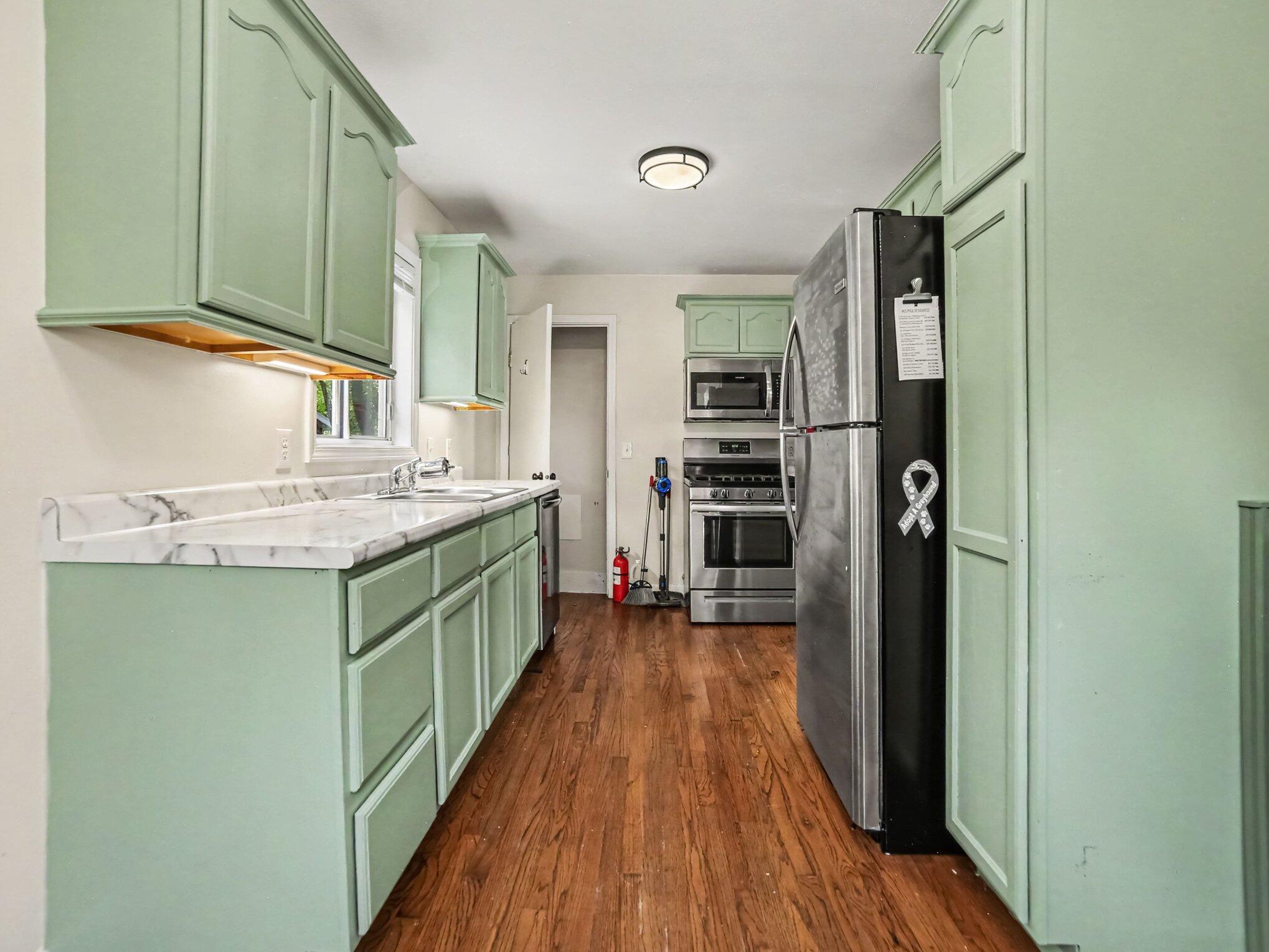 961 Ada Avenue Muskegon MI 49442