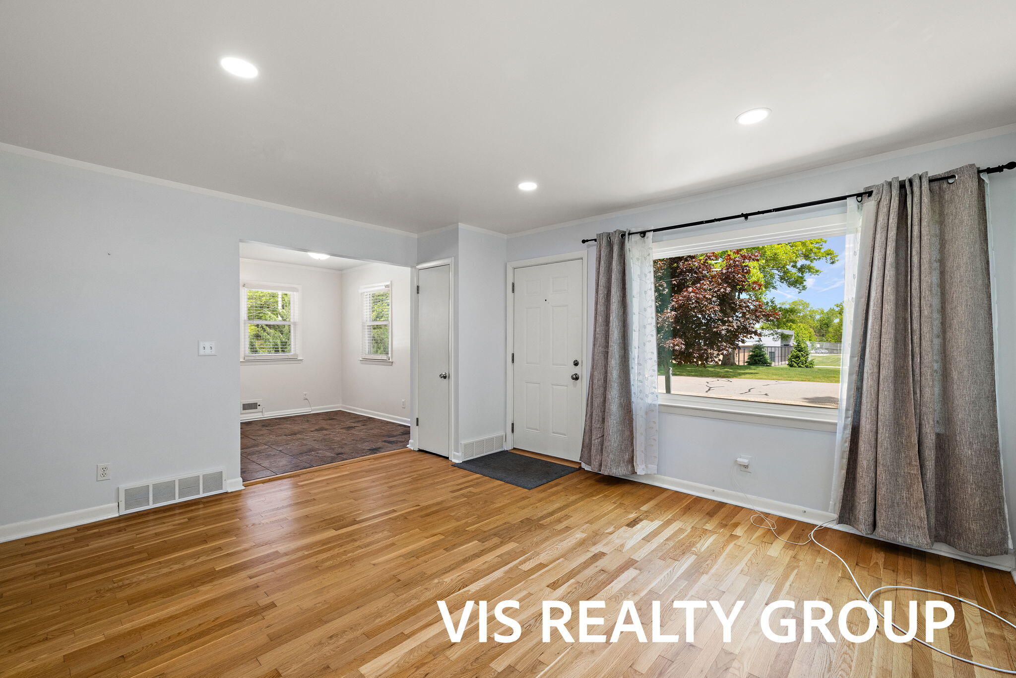1508 Cedar Street NE Grand Rapids MI 49503