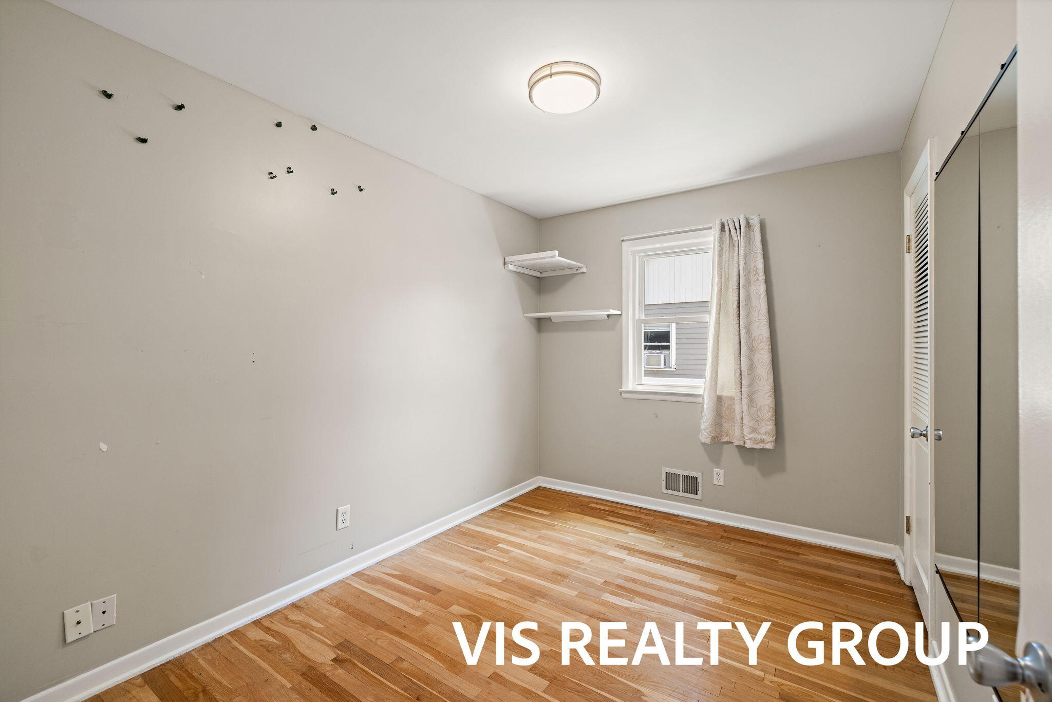 1508 Cedar Street NE Grand Rapids MI 49503