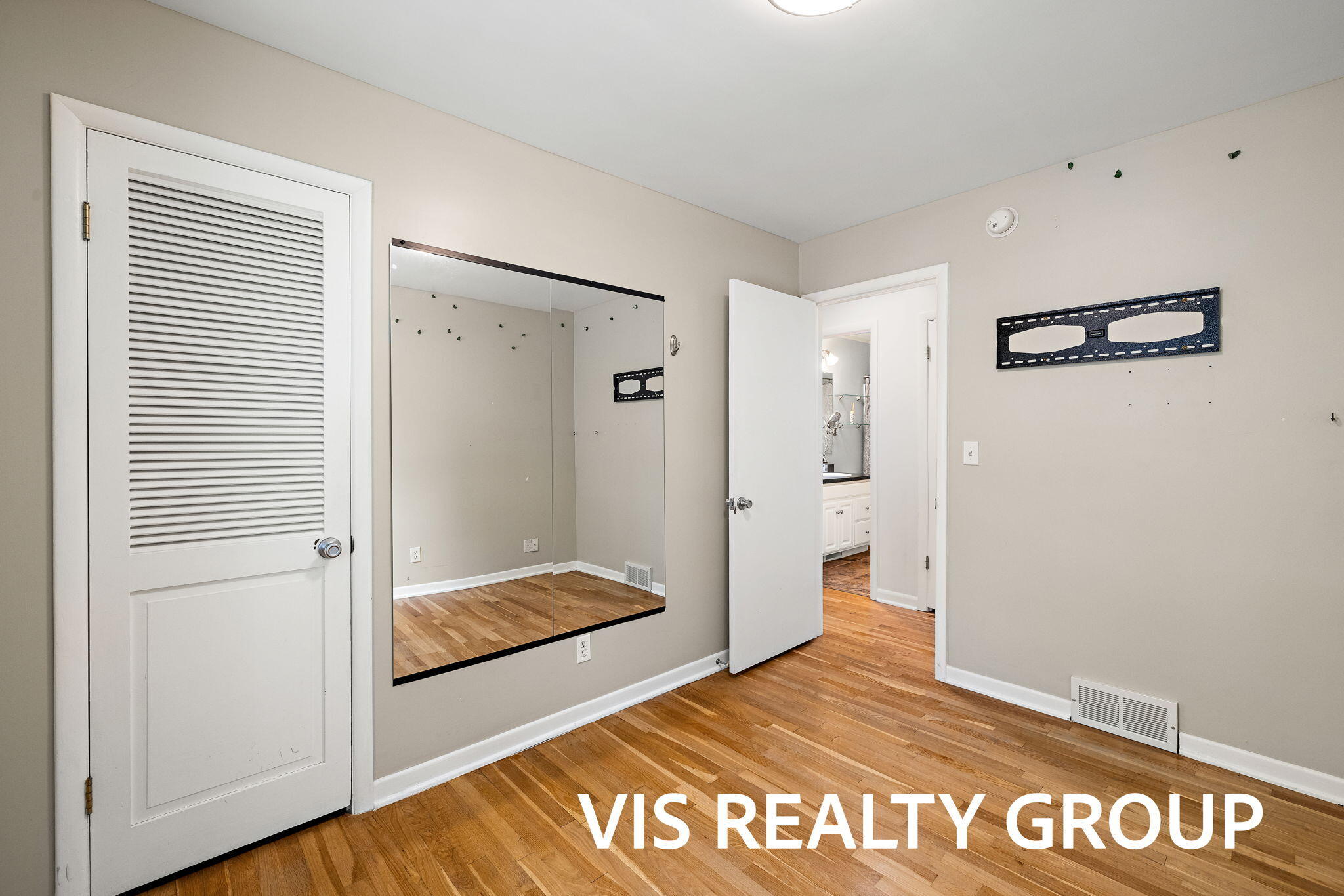 1508 Cedar Street NE Grand Rapids MI 49503