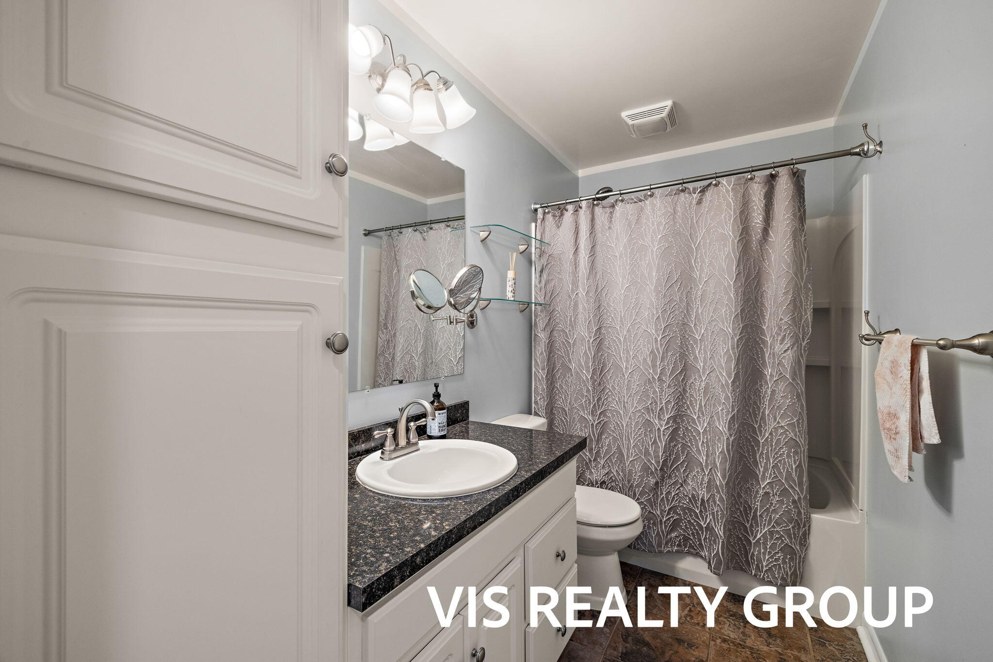 1508 Cedar Street NE Grand Rapids MI 49503