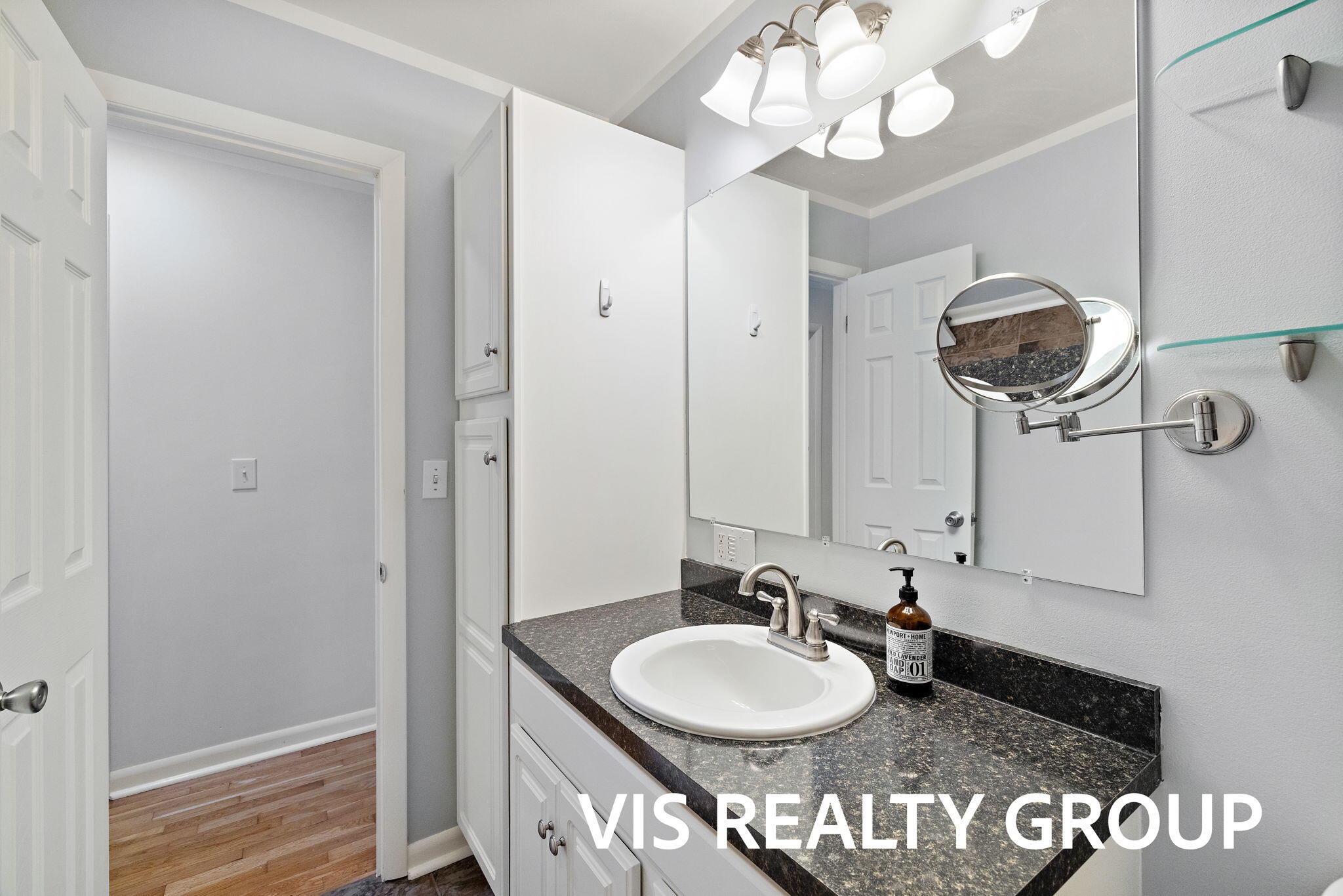 1508 Cedar Street NE Grand Rapids MI 49503