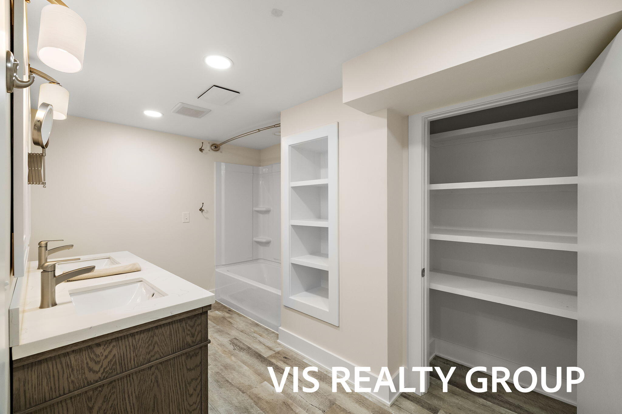 1508 Cedar Street NE Grand Rapids MI 49503