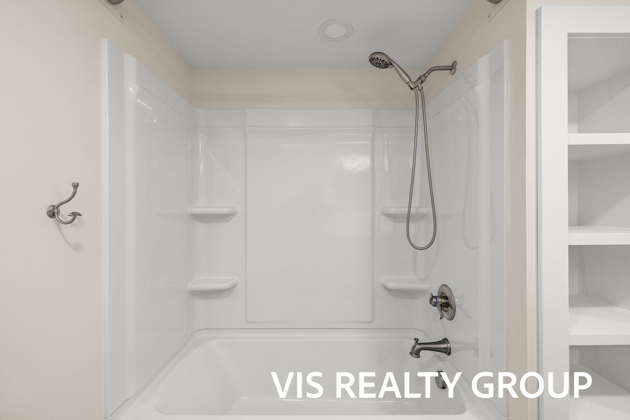 1508 Cedar Street NE Grand Rapids MI 49503