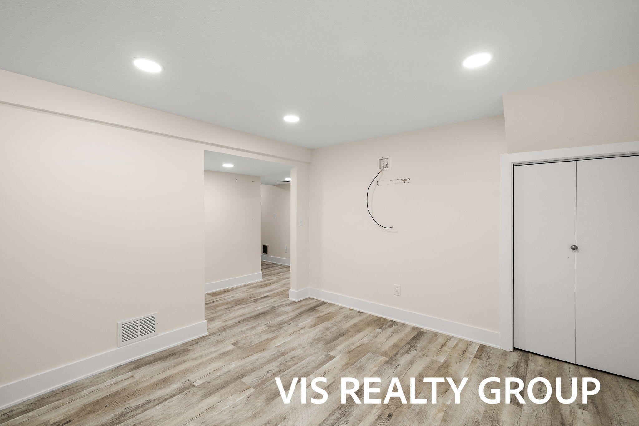 1508 Cedar Street NE Grand Rapids MI 49503