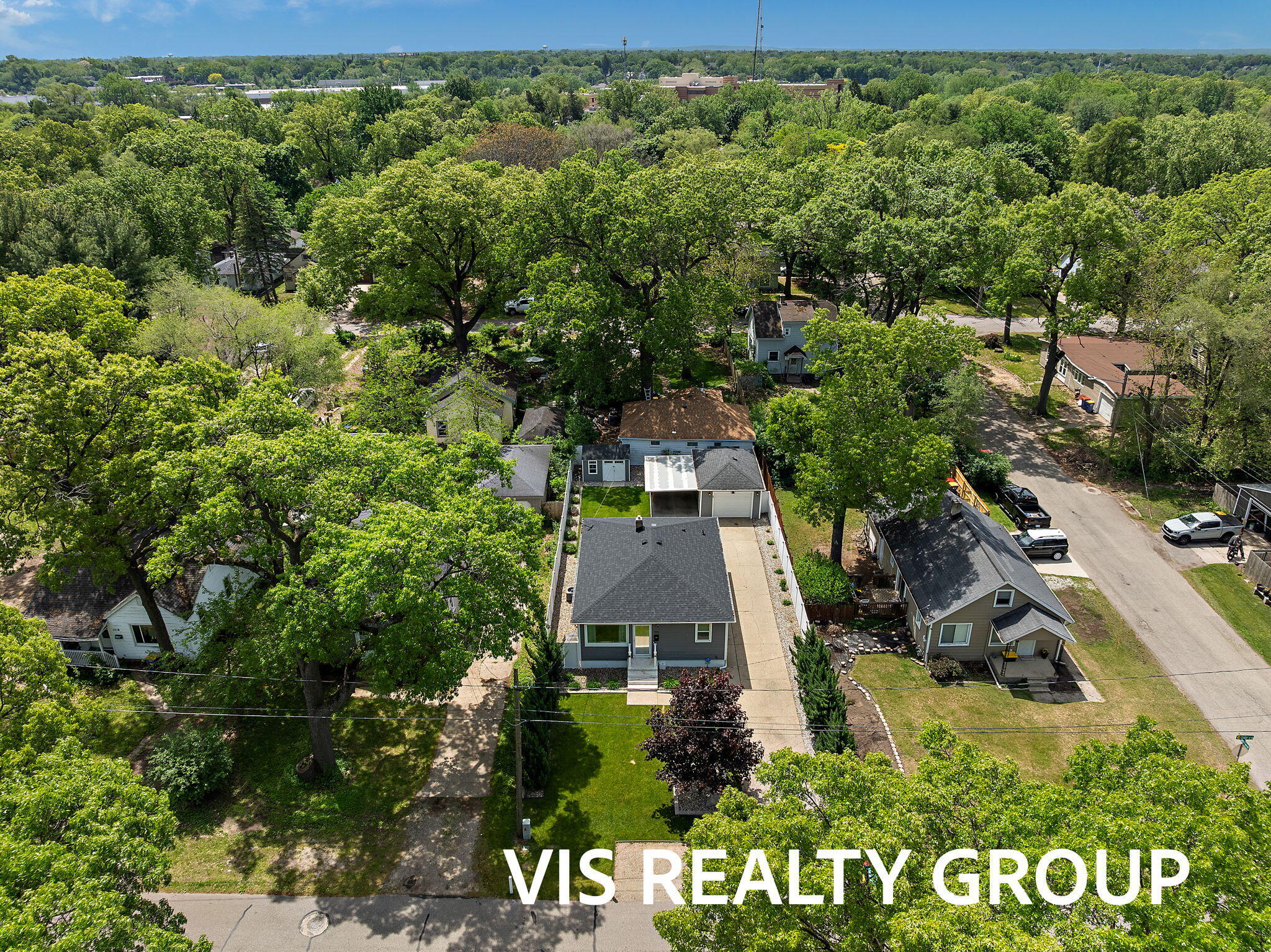 1508 Cedar Street NE Grand Rapids MI 49503