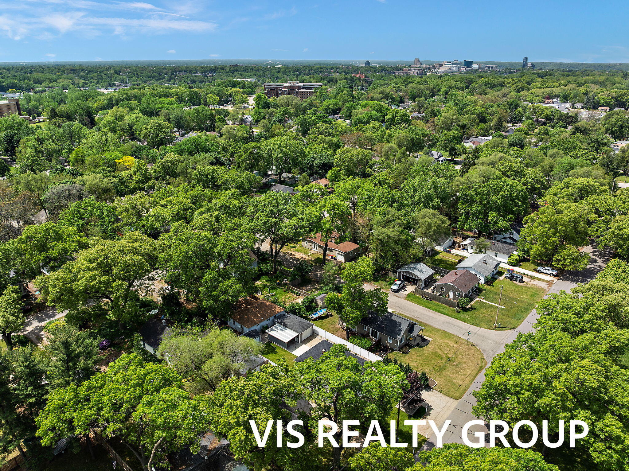 1508 Cedar Street NE Grand Rapids MI 49503