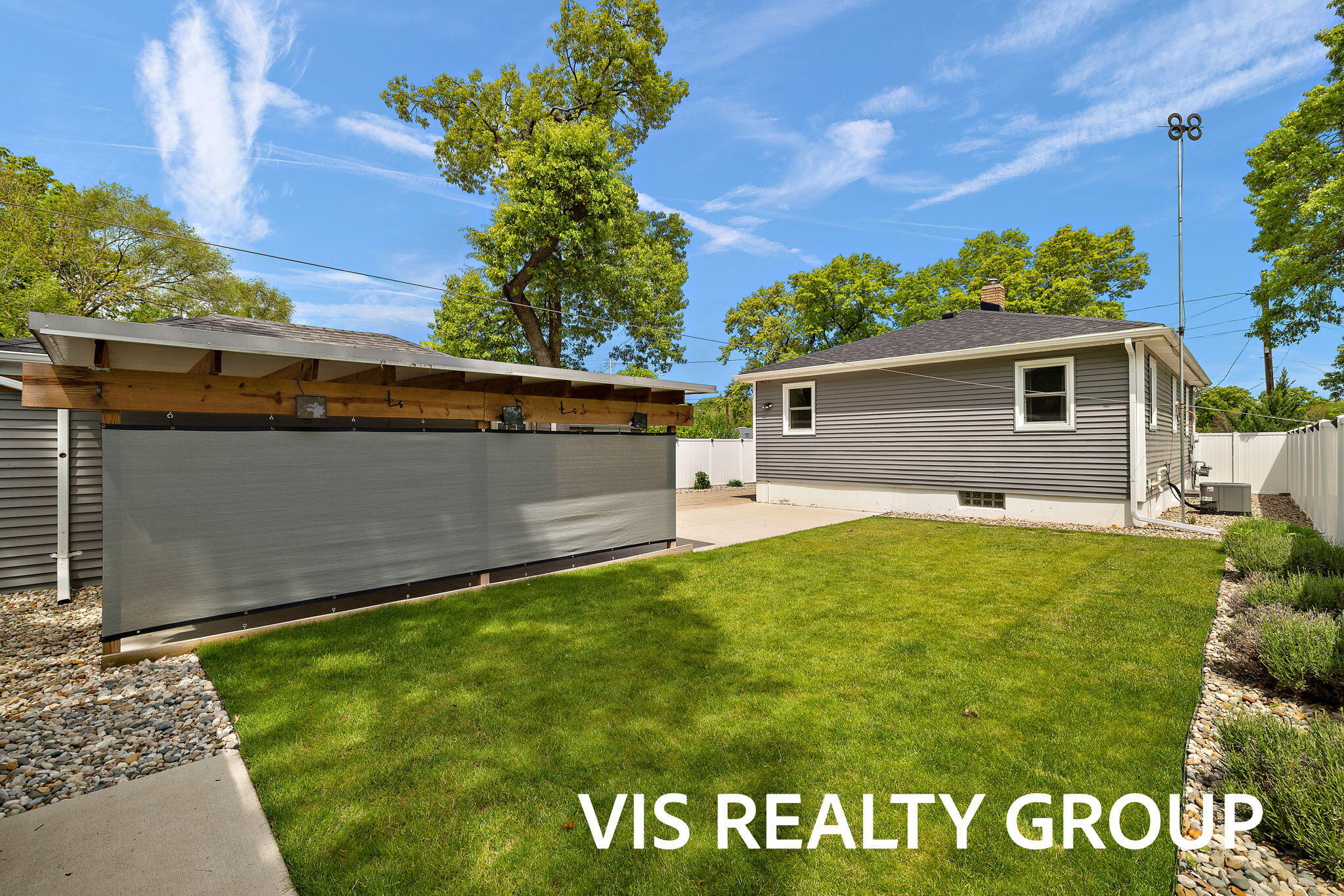 1508 Cedar Street NE Grand Rapids MI 49503