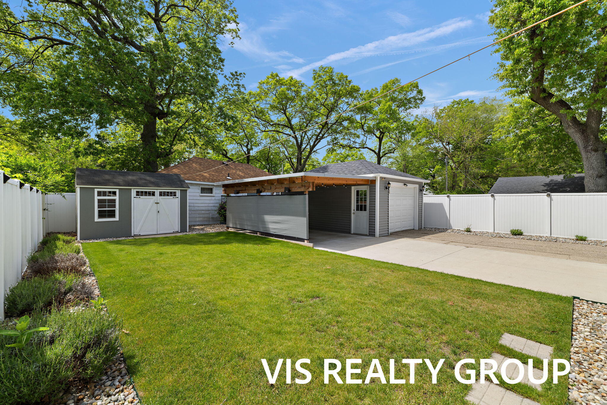 1508 Cedar Street NE Grand Rapids MI 49503