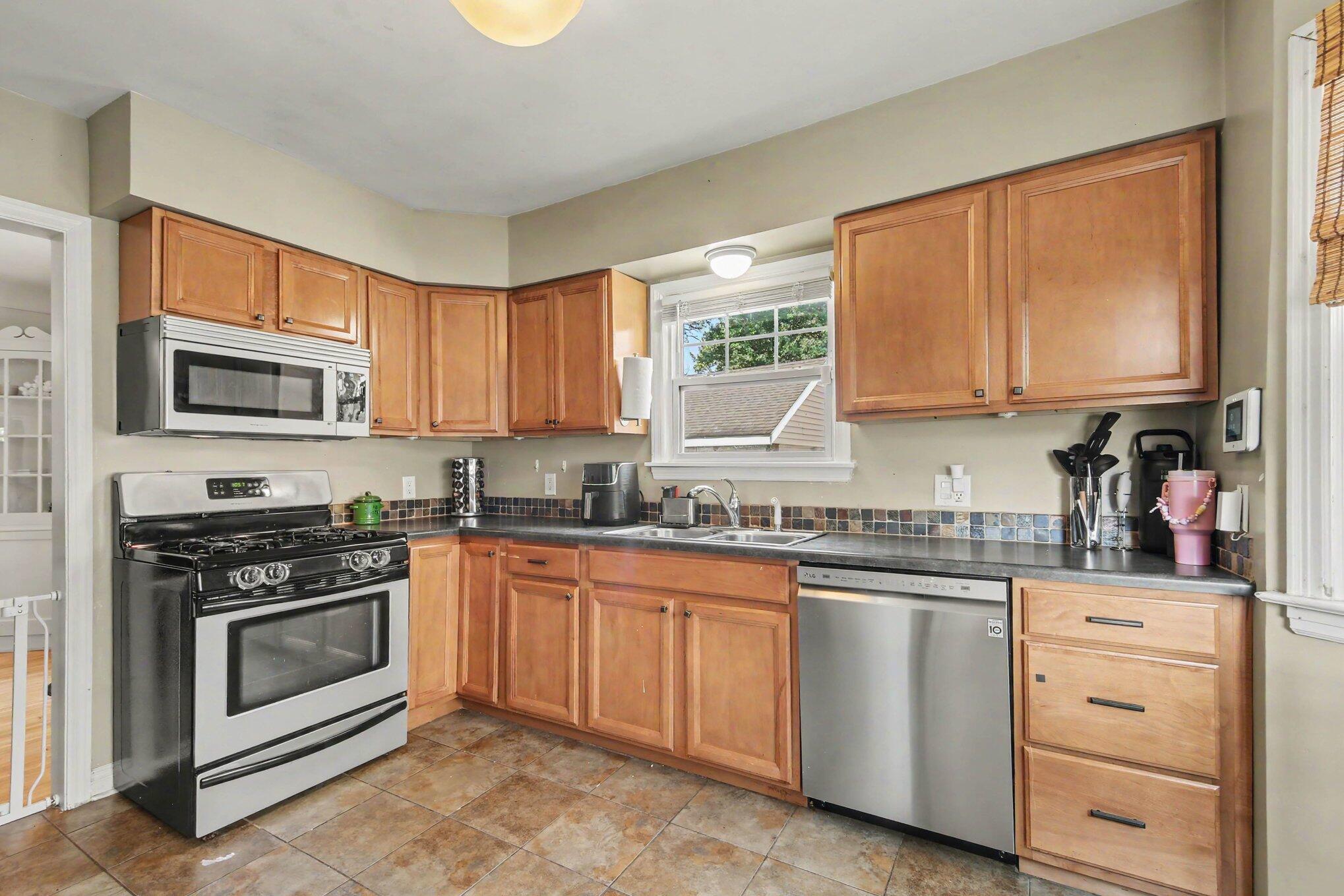 2515 Eastern Avenue SE Grand Rapids MI 49507