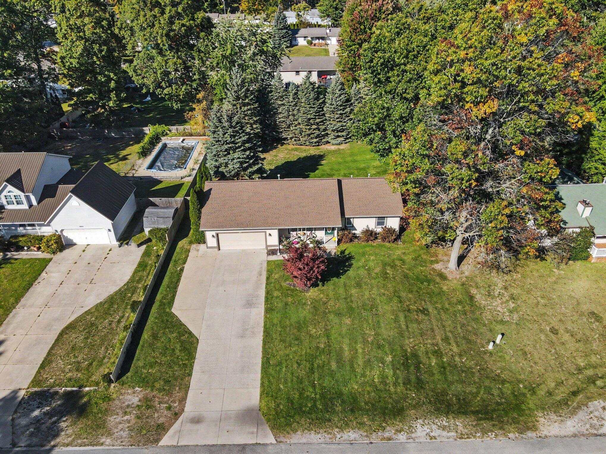 3872 Forest Edge Road Muskegon MI 49442