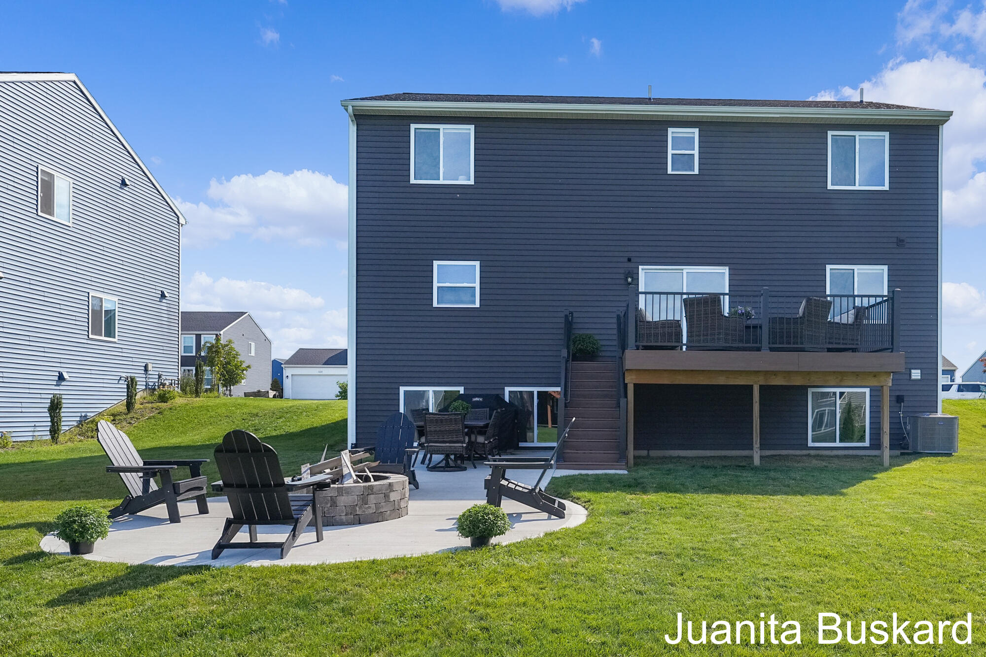 4119 Silverton Drive Holland MI 49424