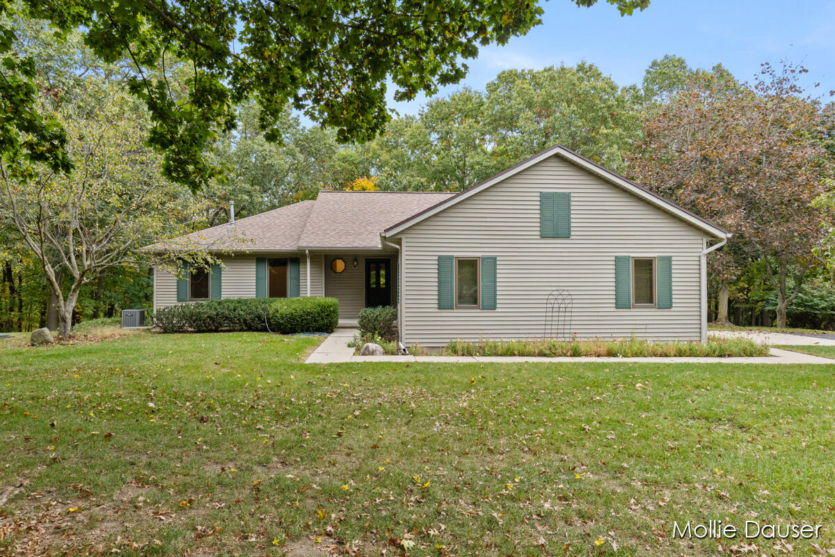 3651 5 Mile Road NE Grand Rapids MI 49525