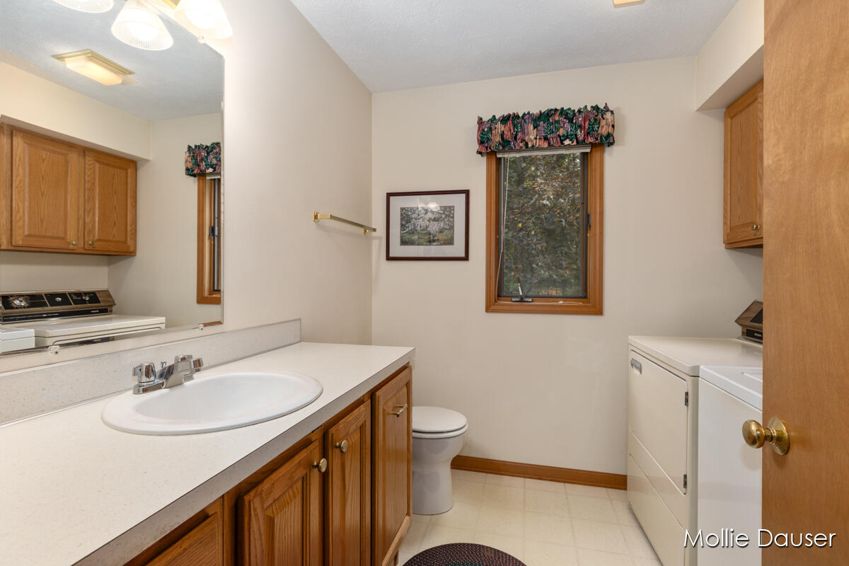 3651 5 Mile Road NE Grand Rapids MI 49525