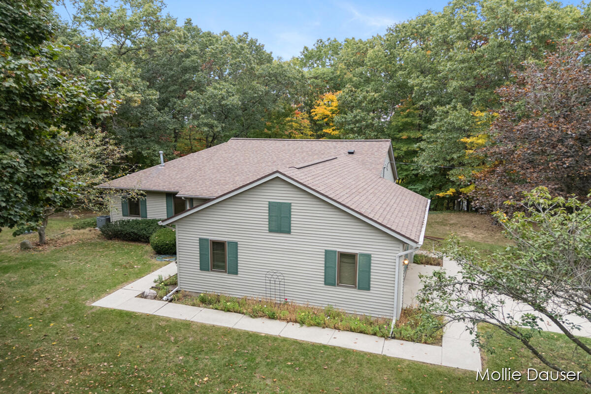 3651 5 Mile Road NE Grand Rapids MI 49525
