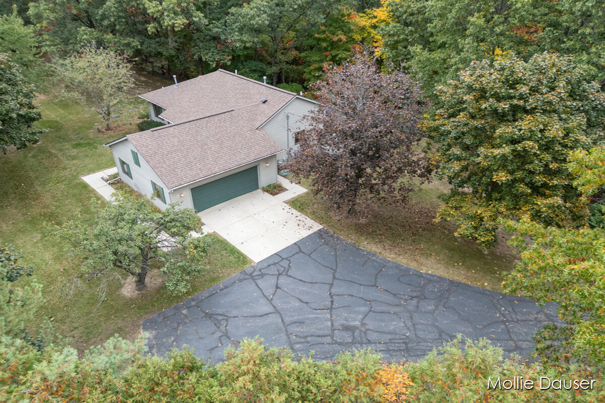 3651 5 Mile Road NE Grand Rapids MI 49525