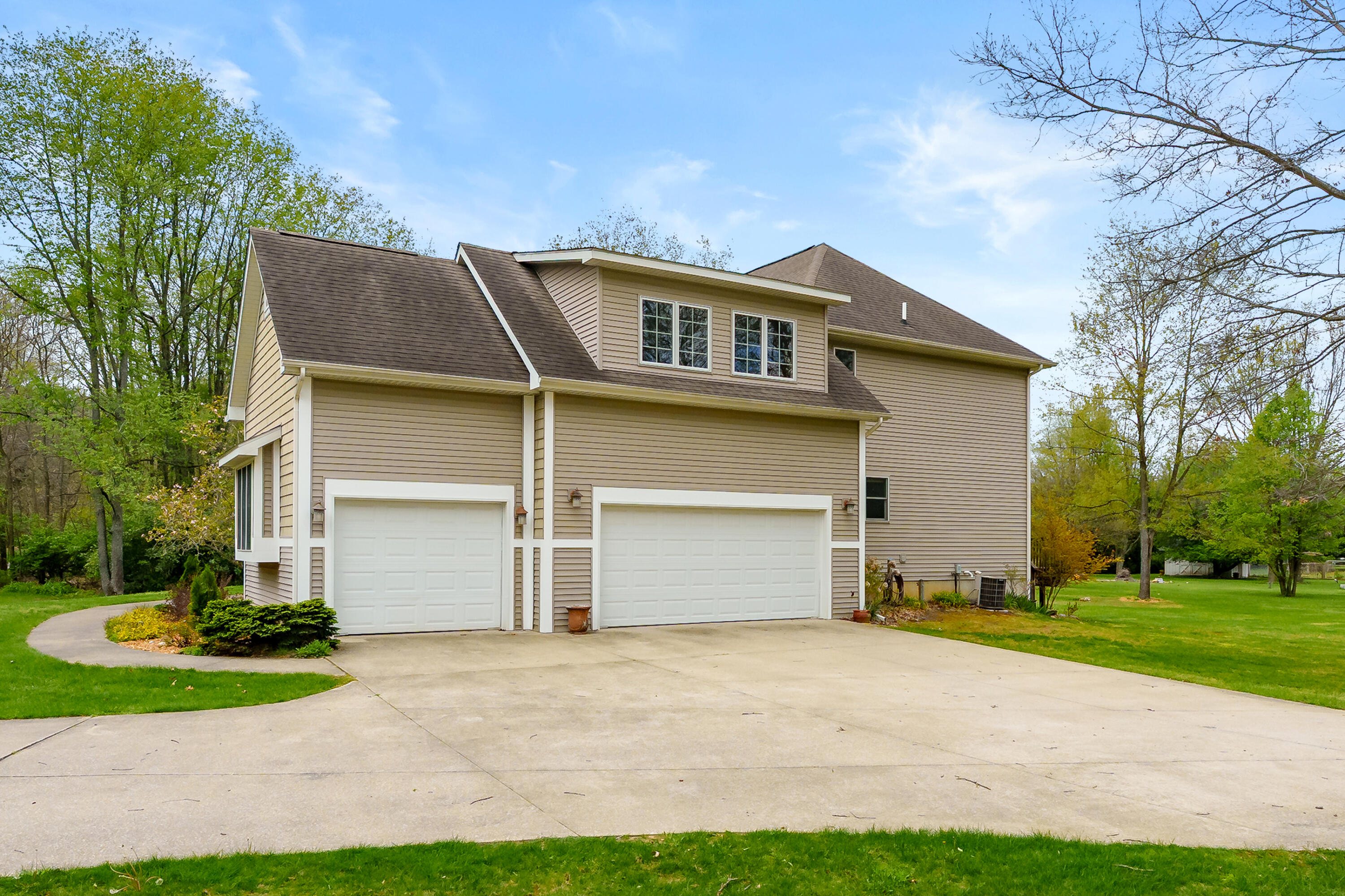 9048 Montezuma Avenue Kalamazoo MI 49009