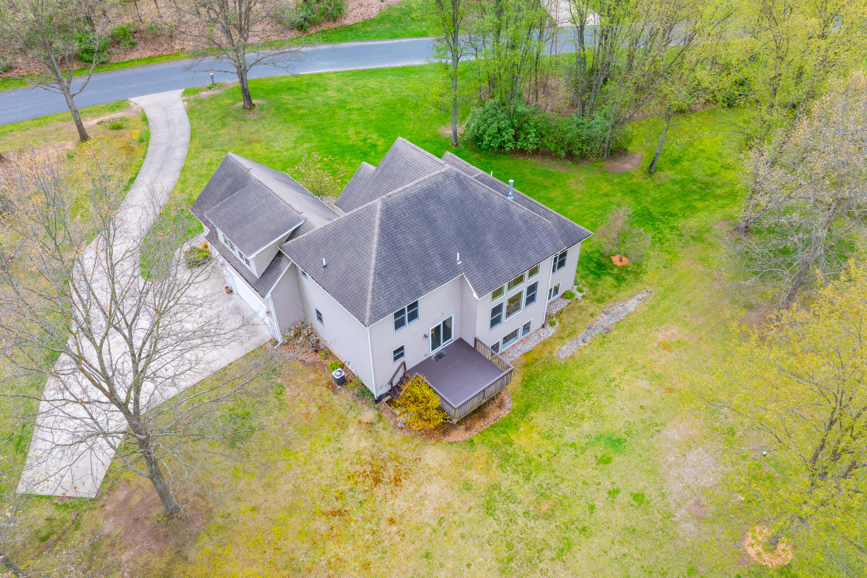 9048 Montezuma Avenue Kalamazoo MI 49009
