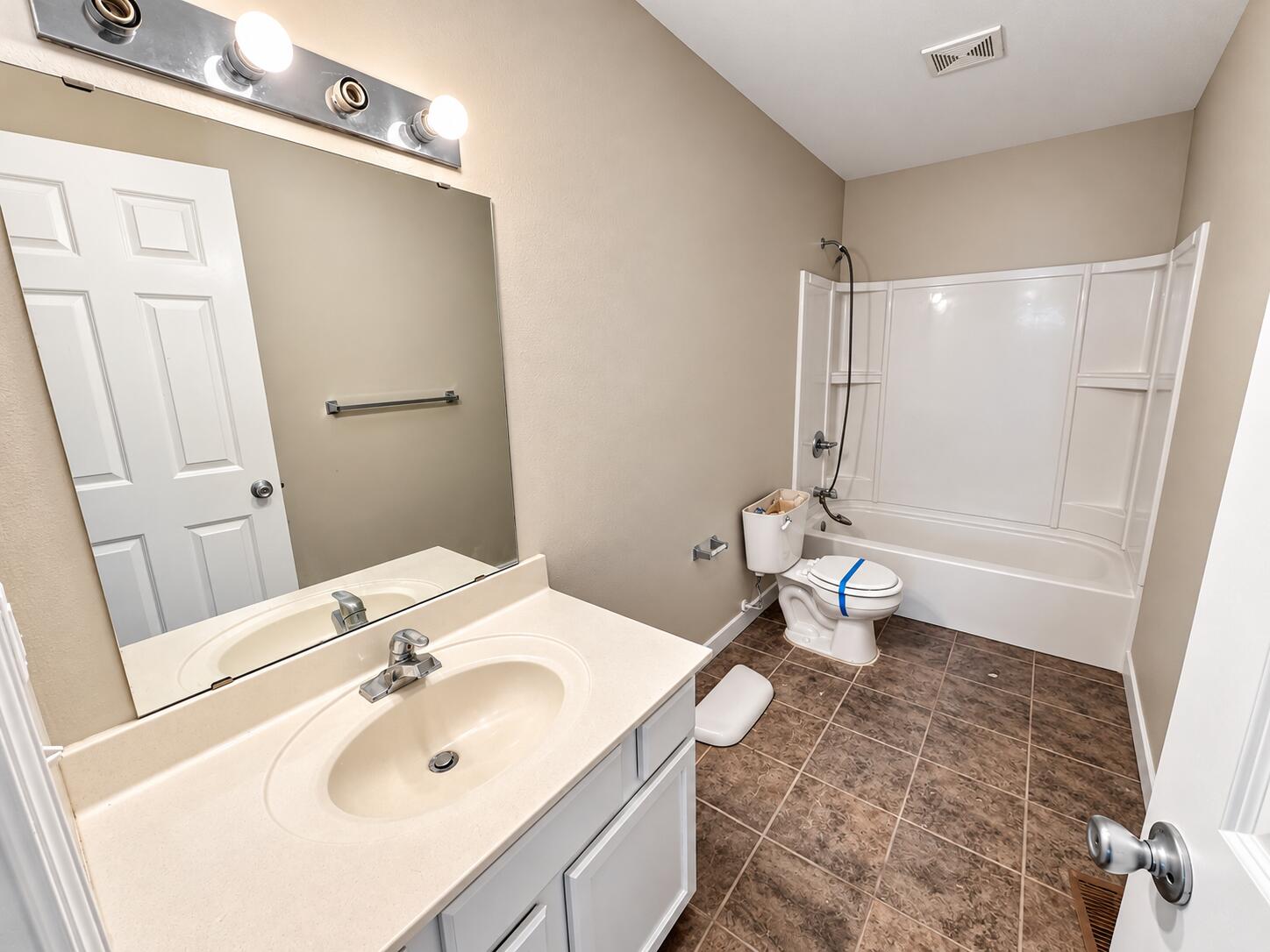 3240 Quarry Ridge Court Kalamazoo MI 49004