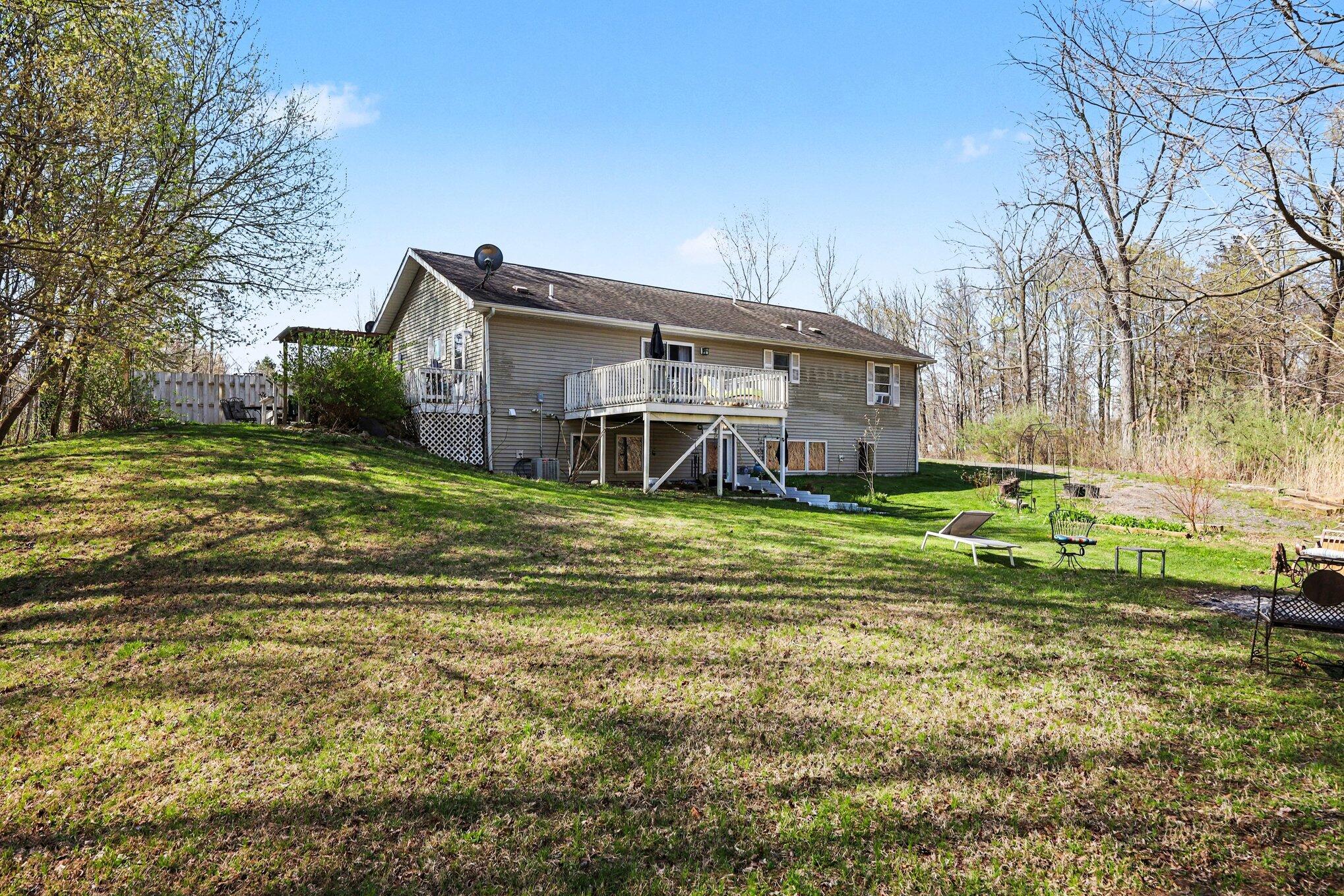 6675 122nd Avenue Fennville MI 49408