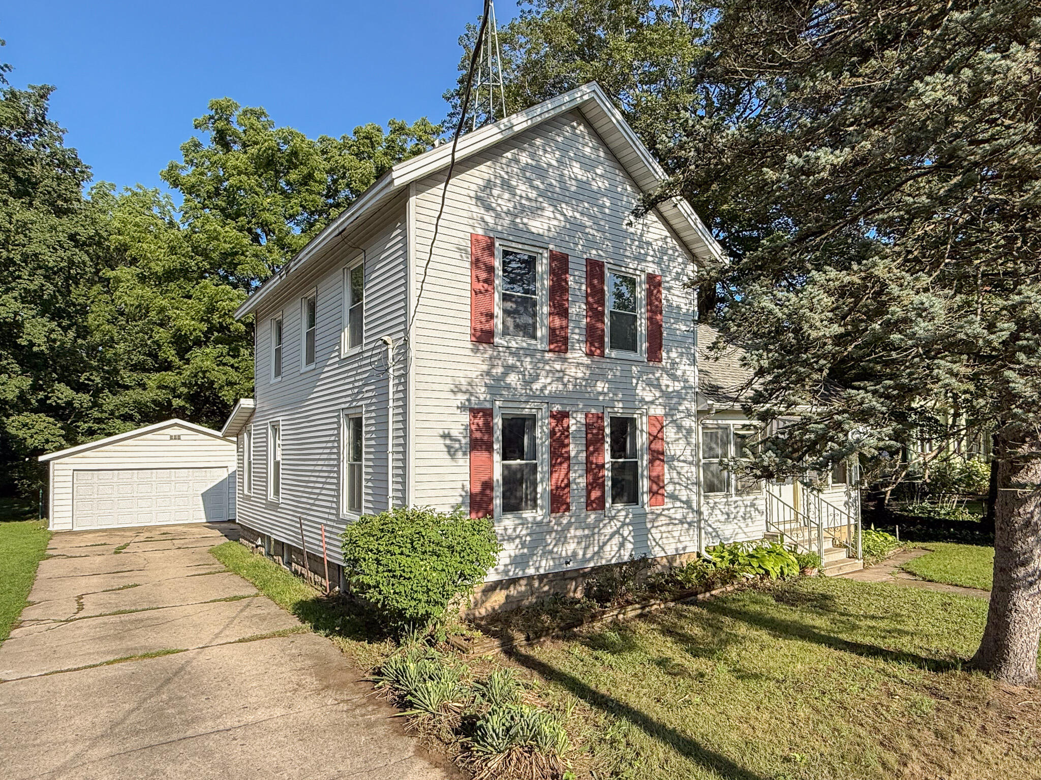 103 N Lowe Street Dowagiac MI 49047
