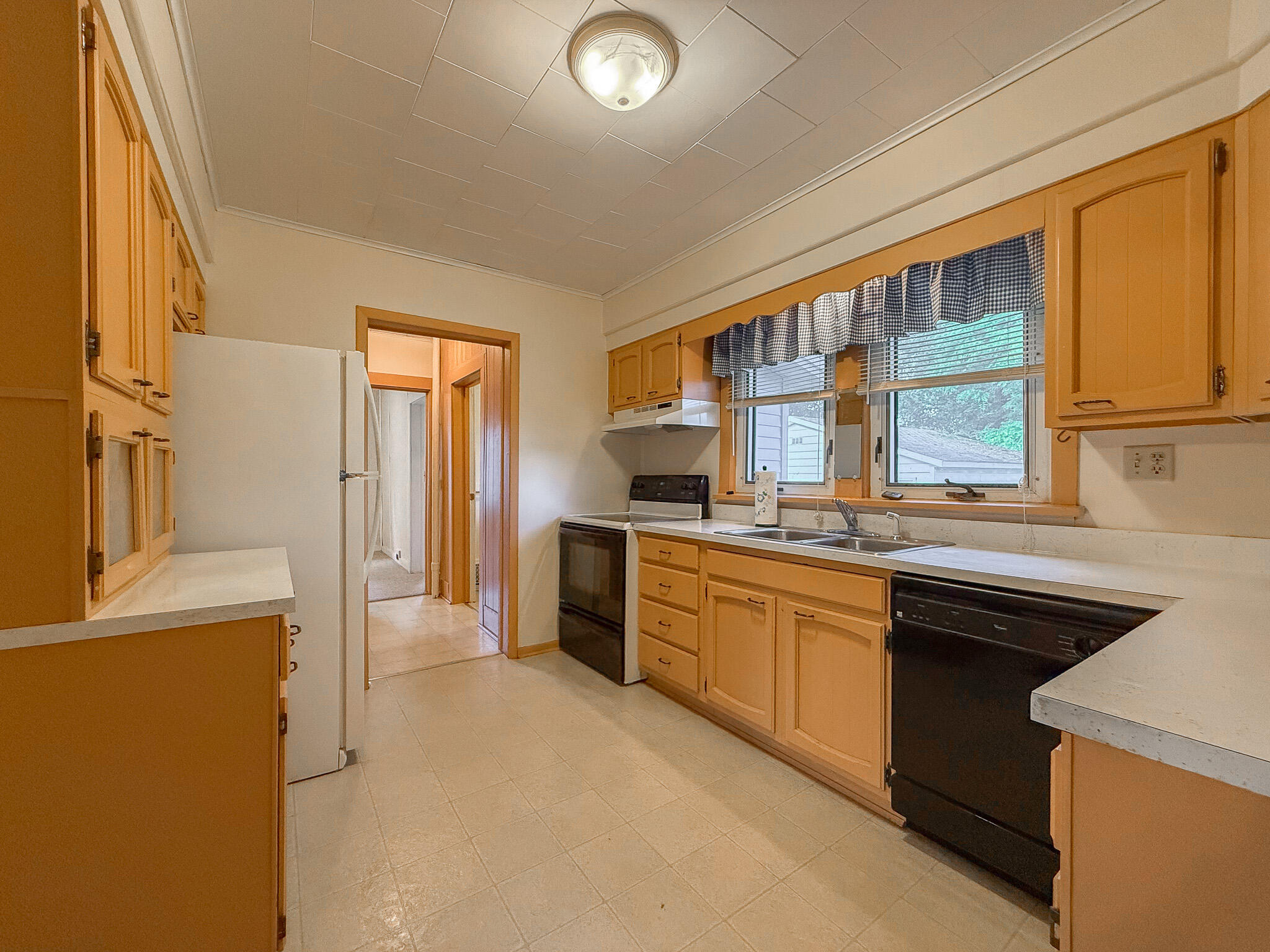103 N Lowe Street Dowagiac MI 49047