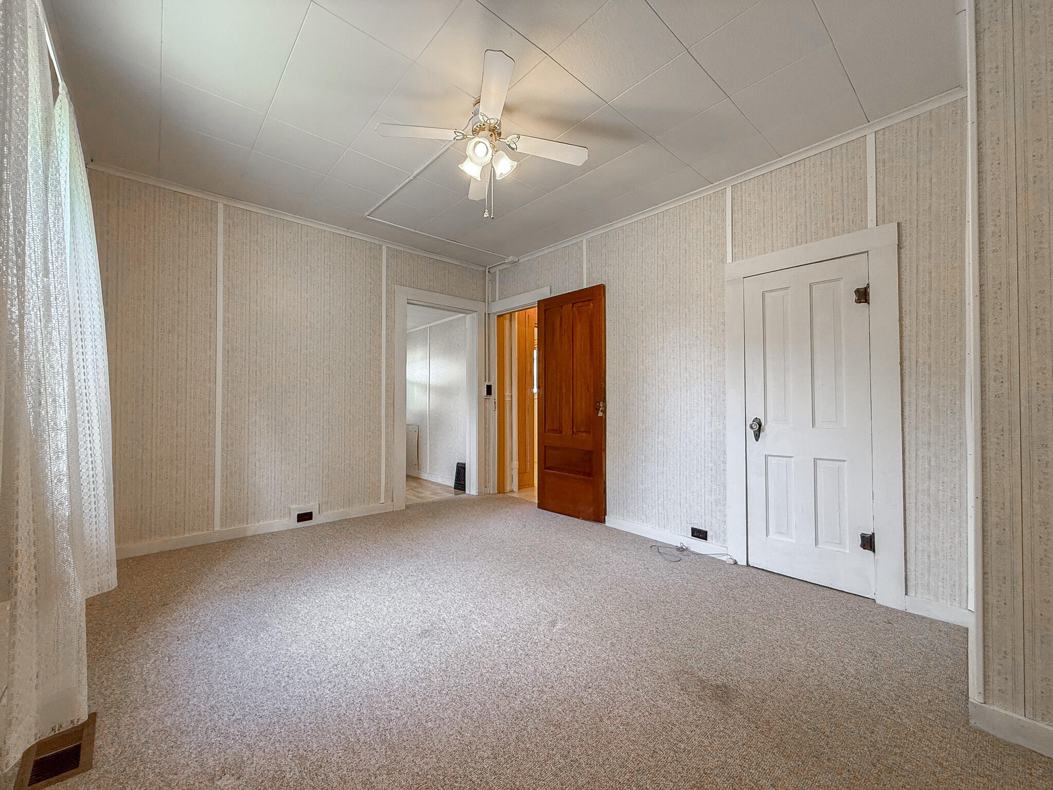 103 N Lowe Street Dowagiac MI 49047
