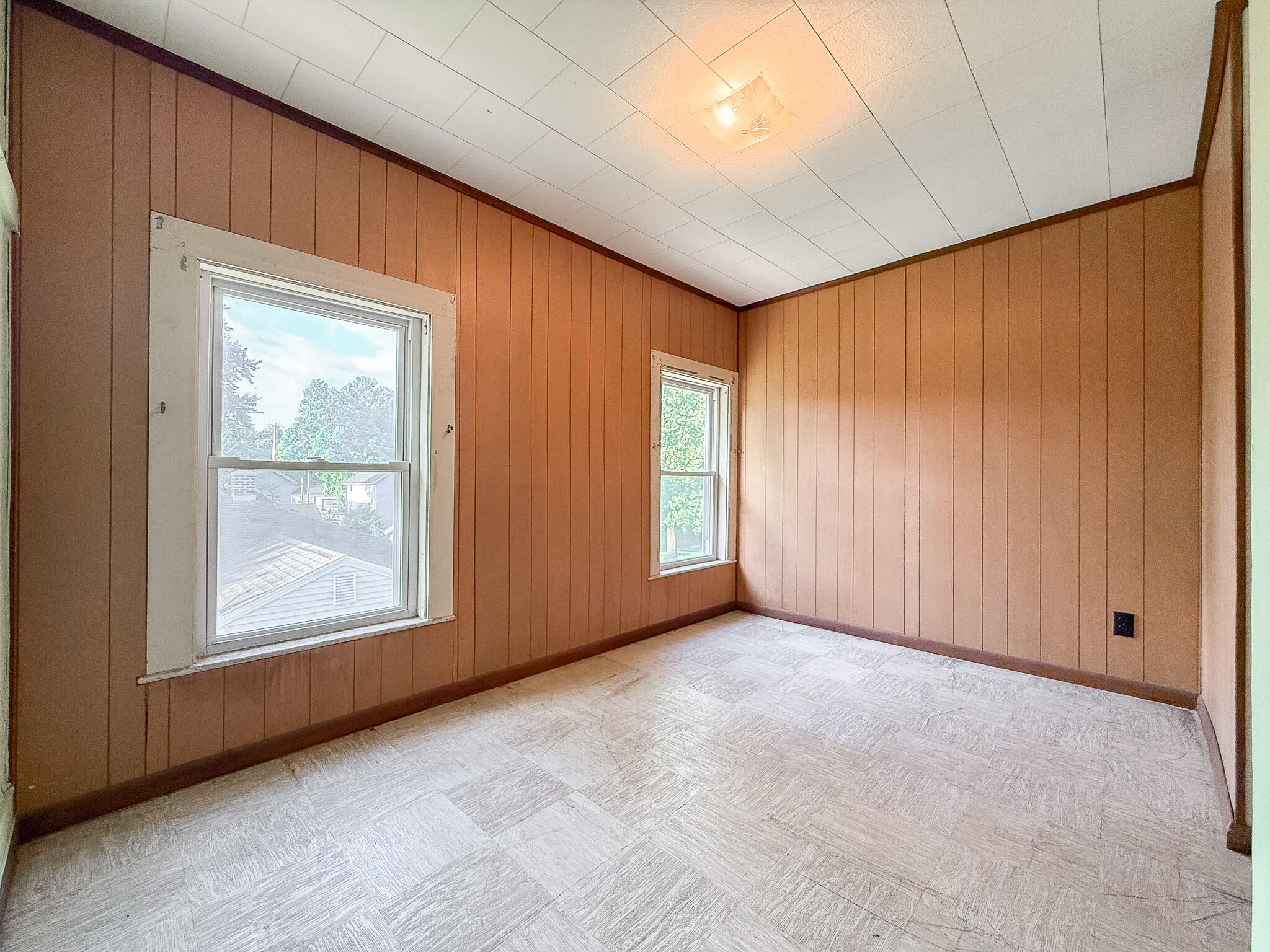 103 N Lowe Street Dowagiac MI 49047