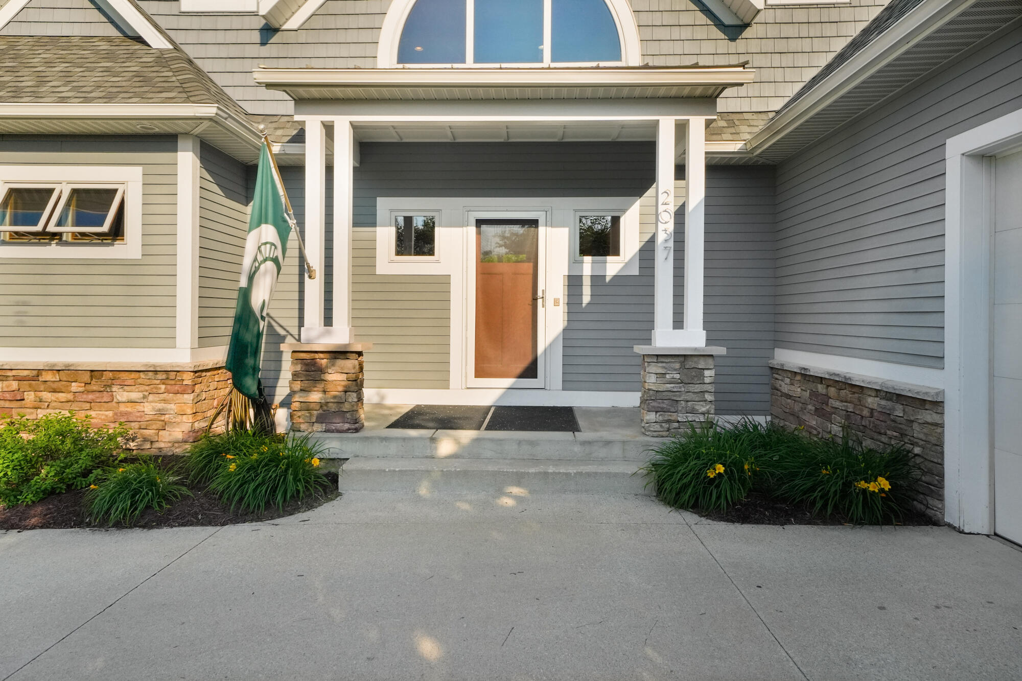 2037 Jennydale Court SE Grand Rapids MI 49546