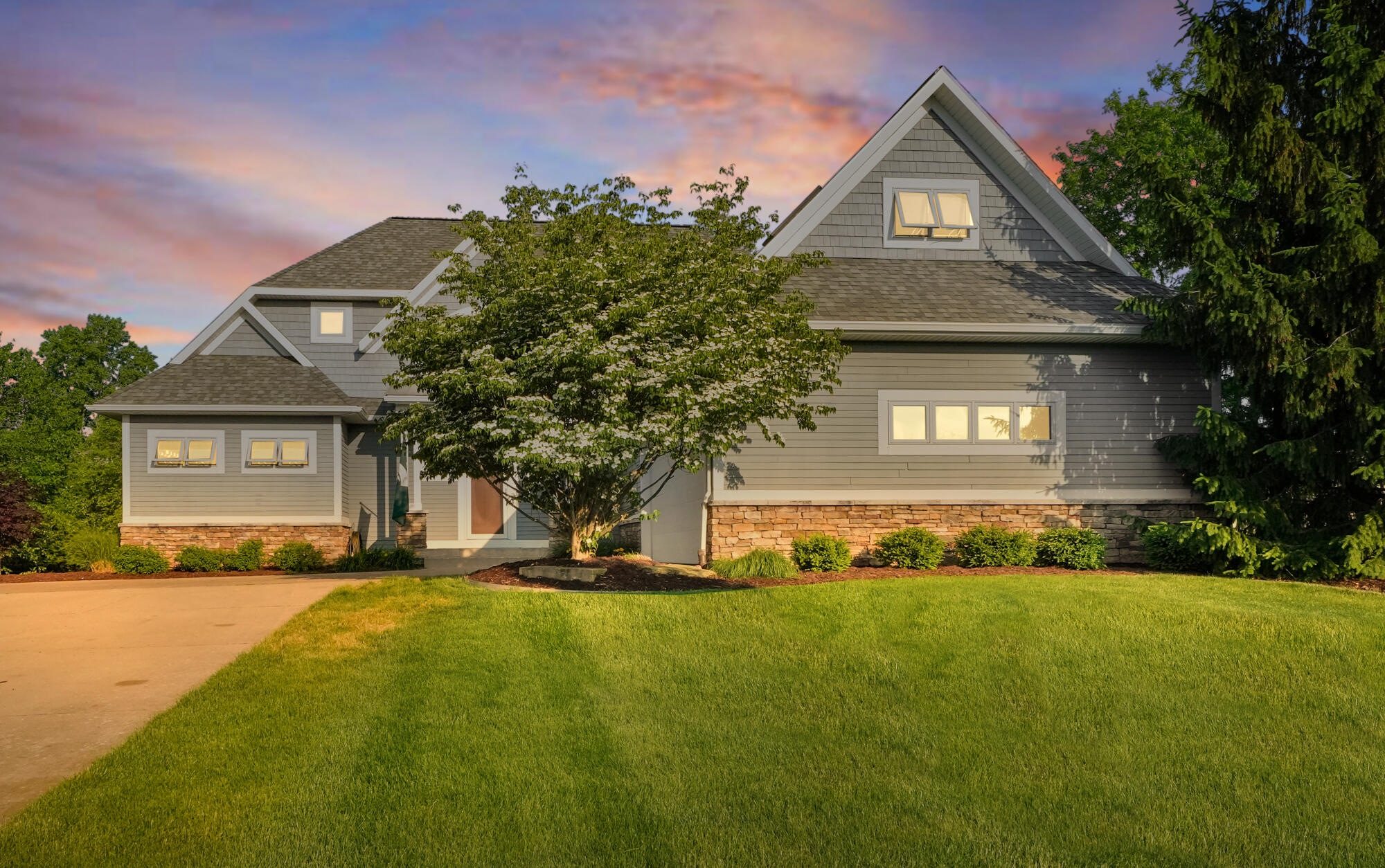 2037 Jennydale Court SE Grand Rapids MI 49546