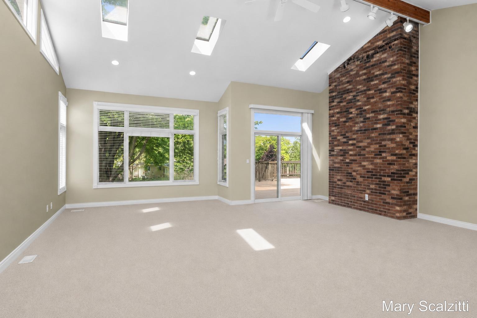 2650 Oldepointe Drive NE Grand Rapids MI 49525