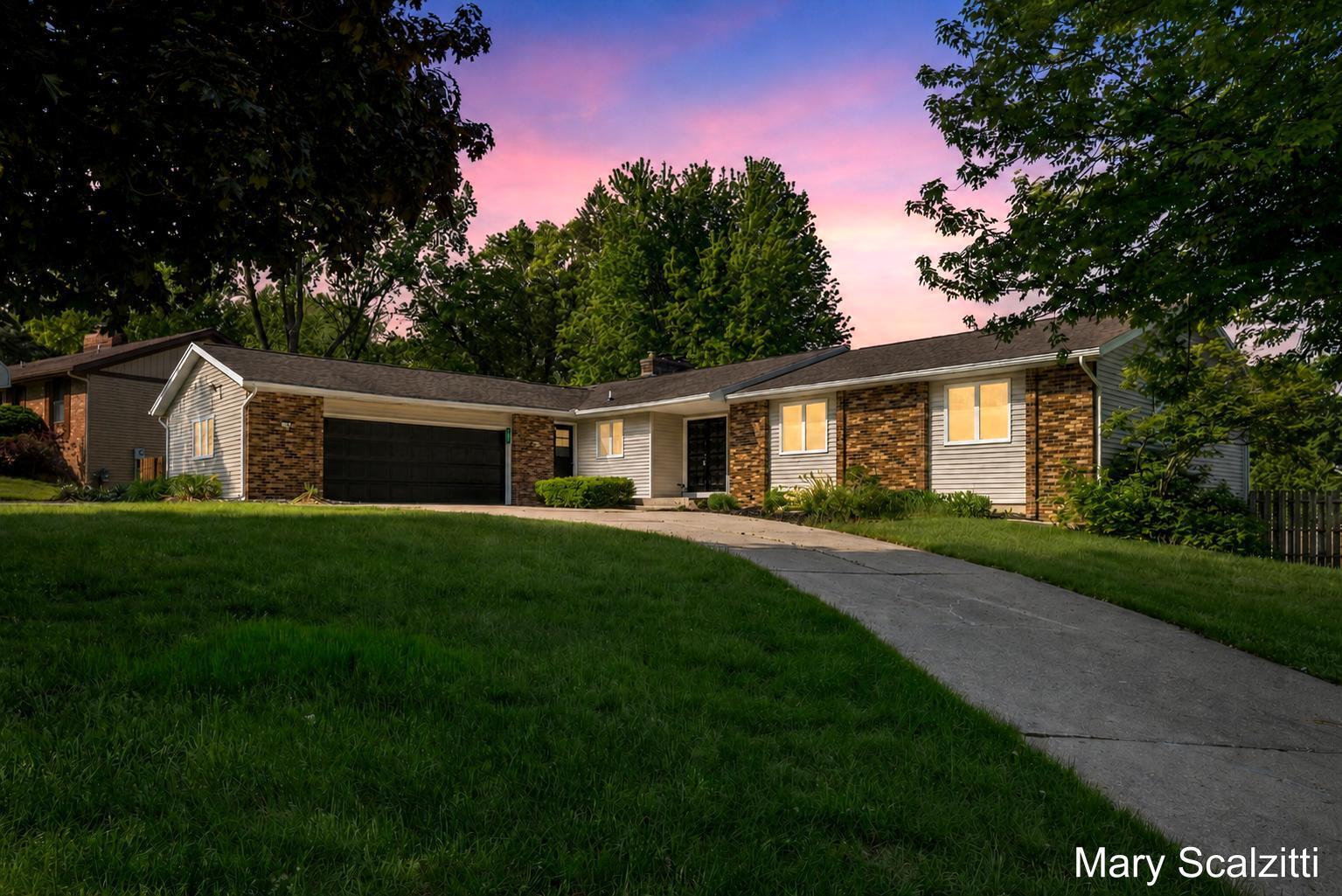 2650 Oldepointe Drive NE Grand Rapids MI 49525