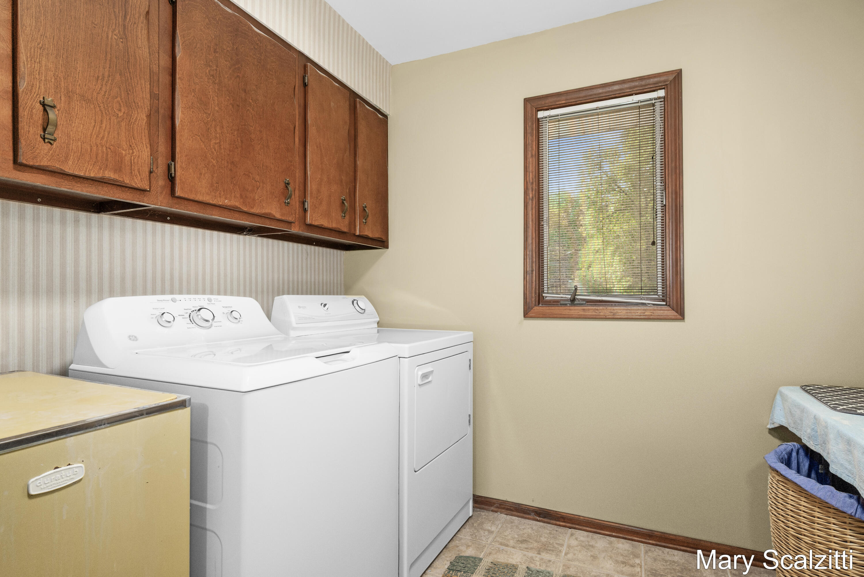 2650 Oldepointe Drive NE Grand Rapids MI 49525