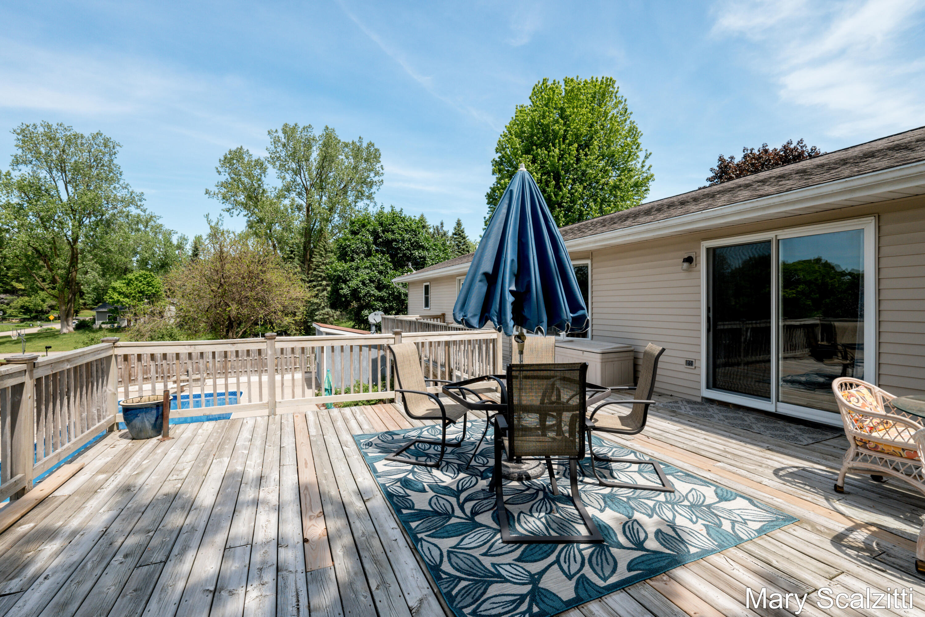 2650 Oldepointe Drive NE Grand Rapids MI 49525