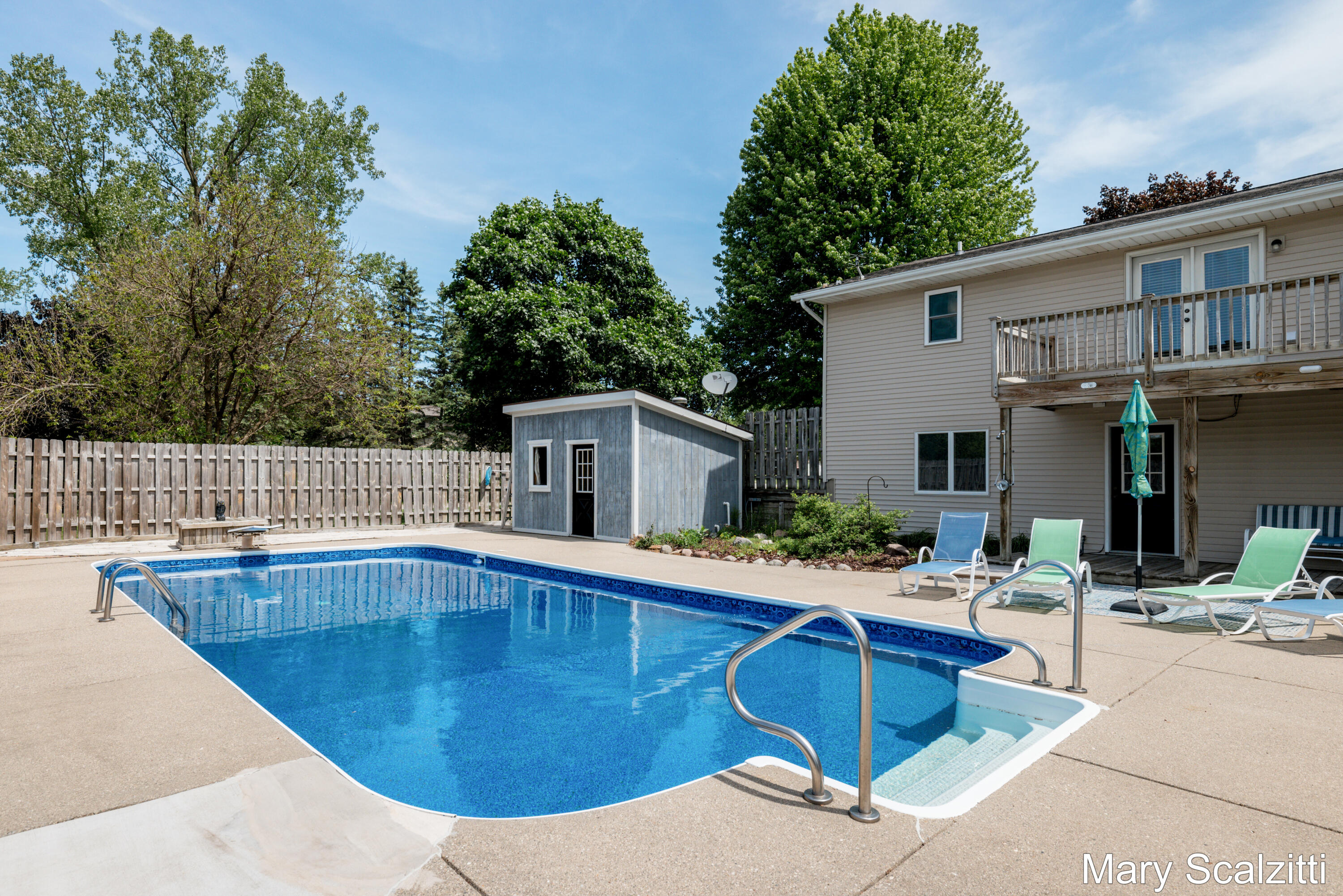 2650 Oldepointe Drive NE Grand Rapids MI 49525