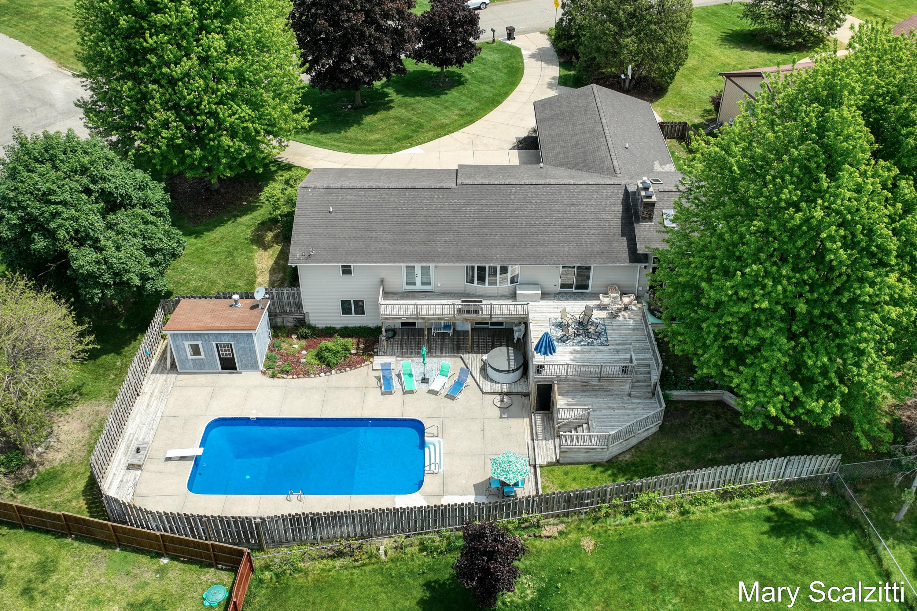 2650 Oldepointe Drive NE Grand Rapids MI 49525