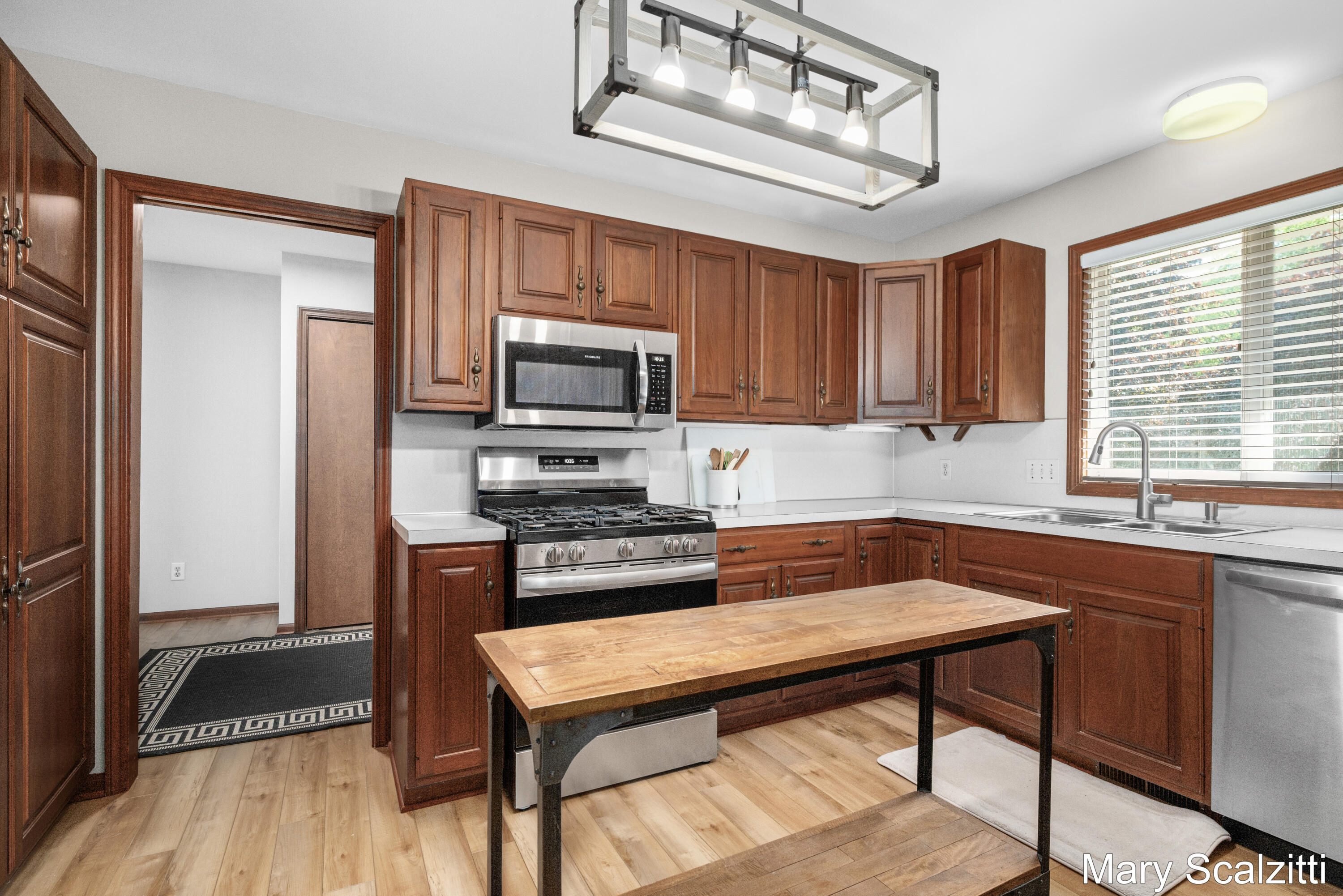 2650 Oldepointe Drive NE Grand Rapids MI 49525