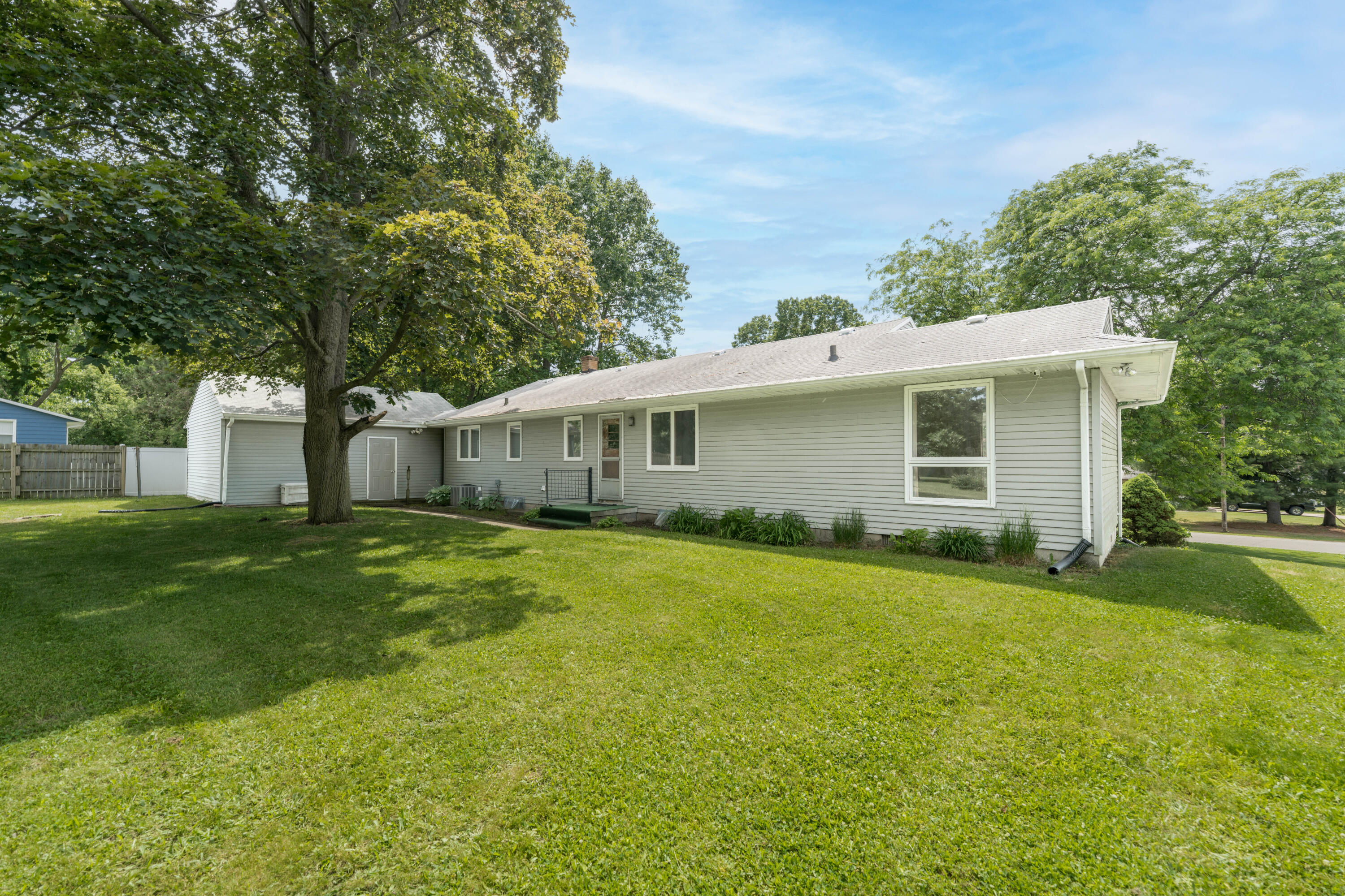 4092 Saratoga Avenue Kalamazoo MI 49048