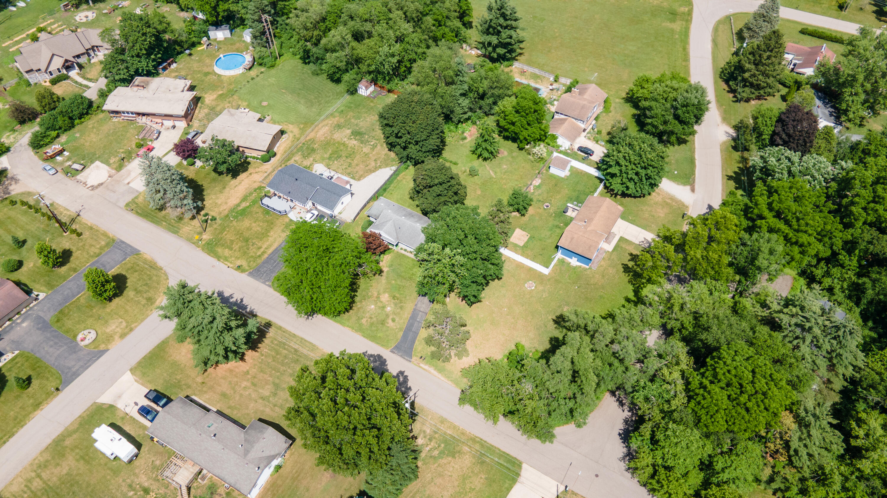 4092 Saratoga Avenue Kalamazoo MI 49048