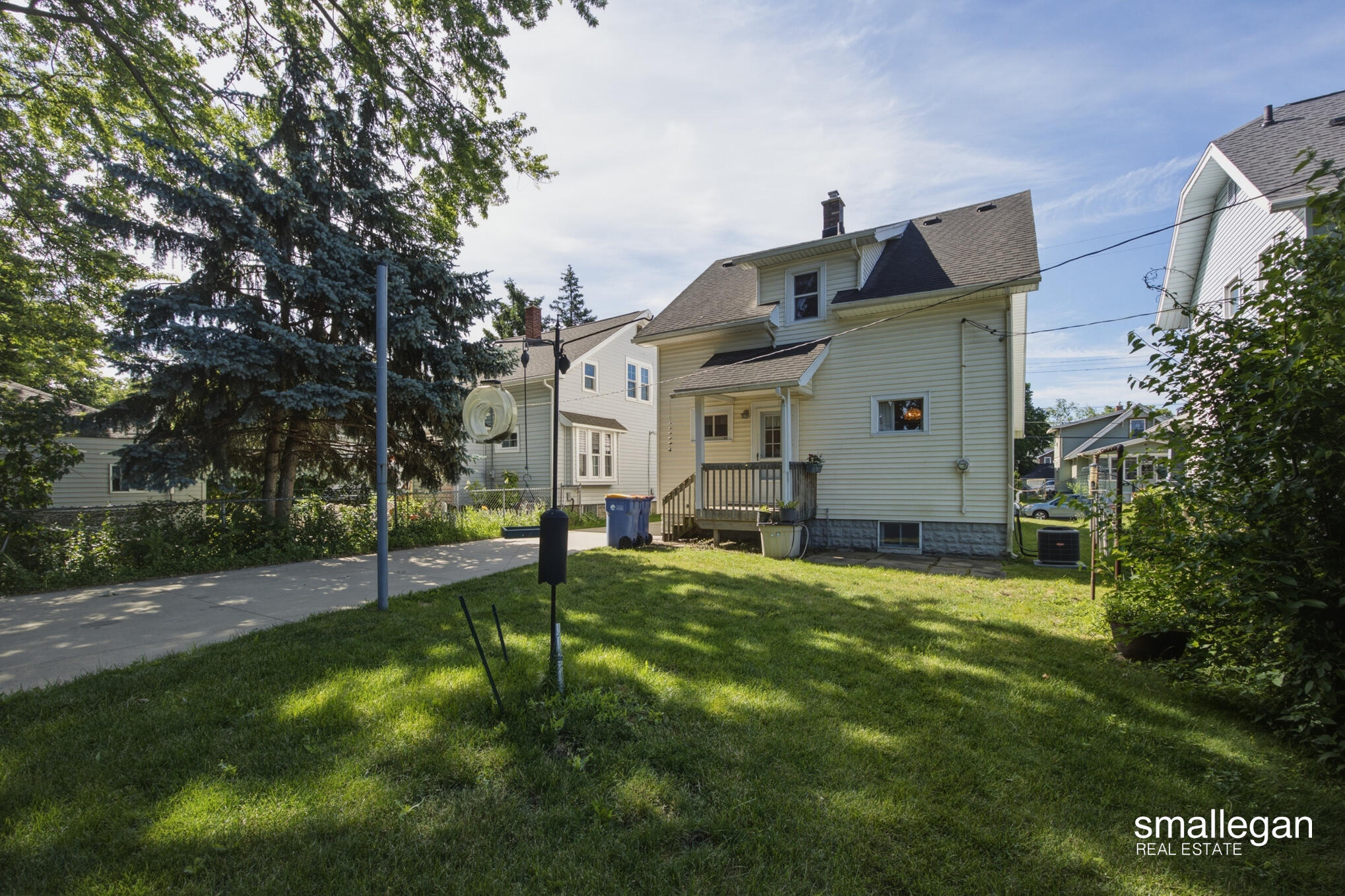 15 Burr Oak Street NW Grand Rapids MI 49505