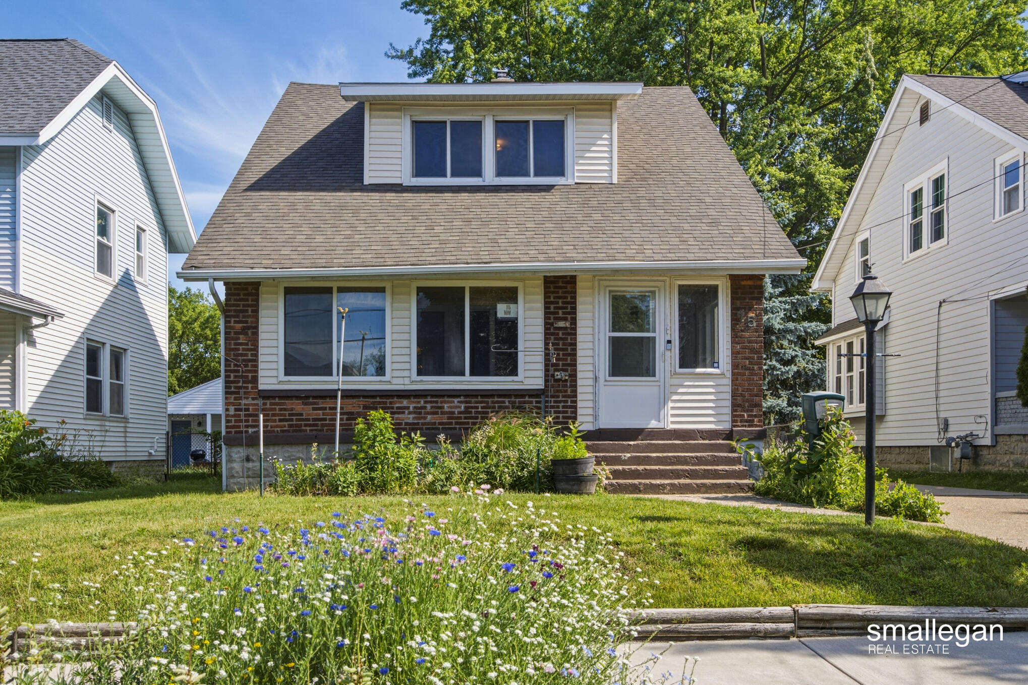 15 Burr Oak Street NW Grand Rapids MI 49505