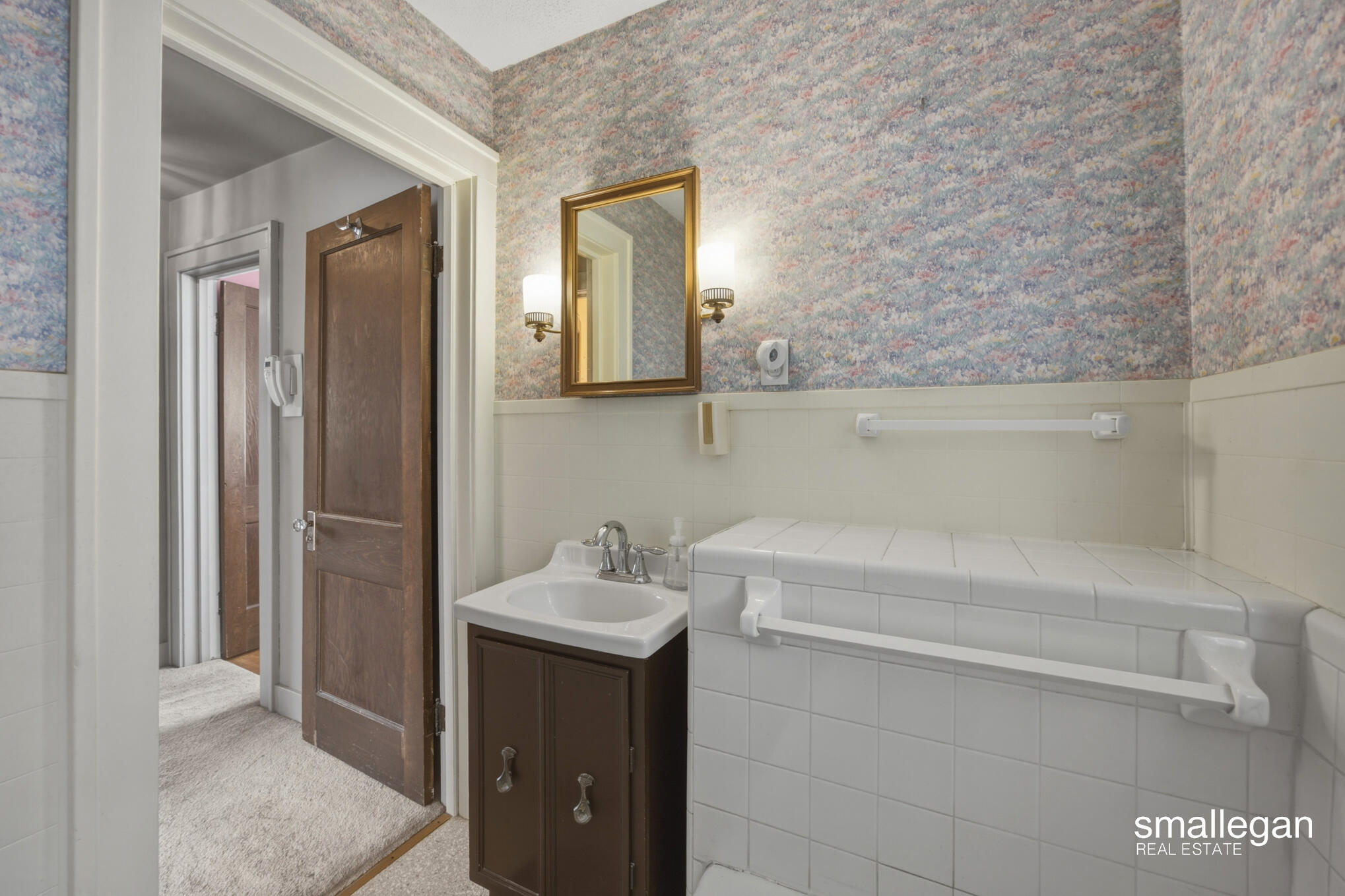 15 Burr Oak Street NW Grand Rapids MI 49505