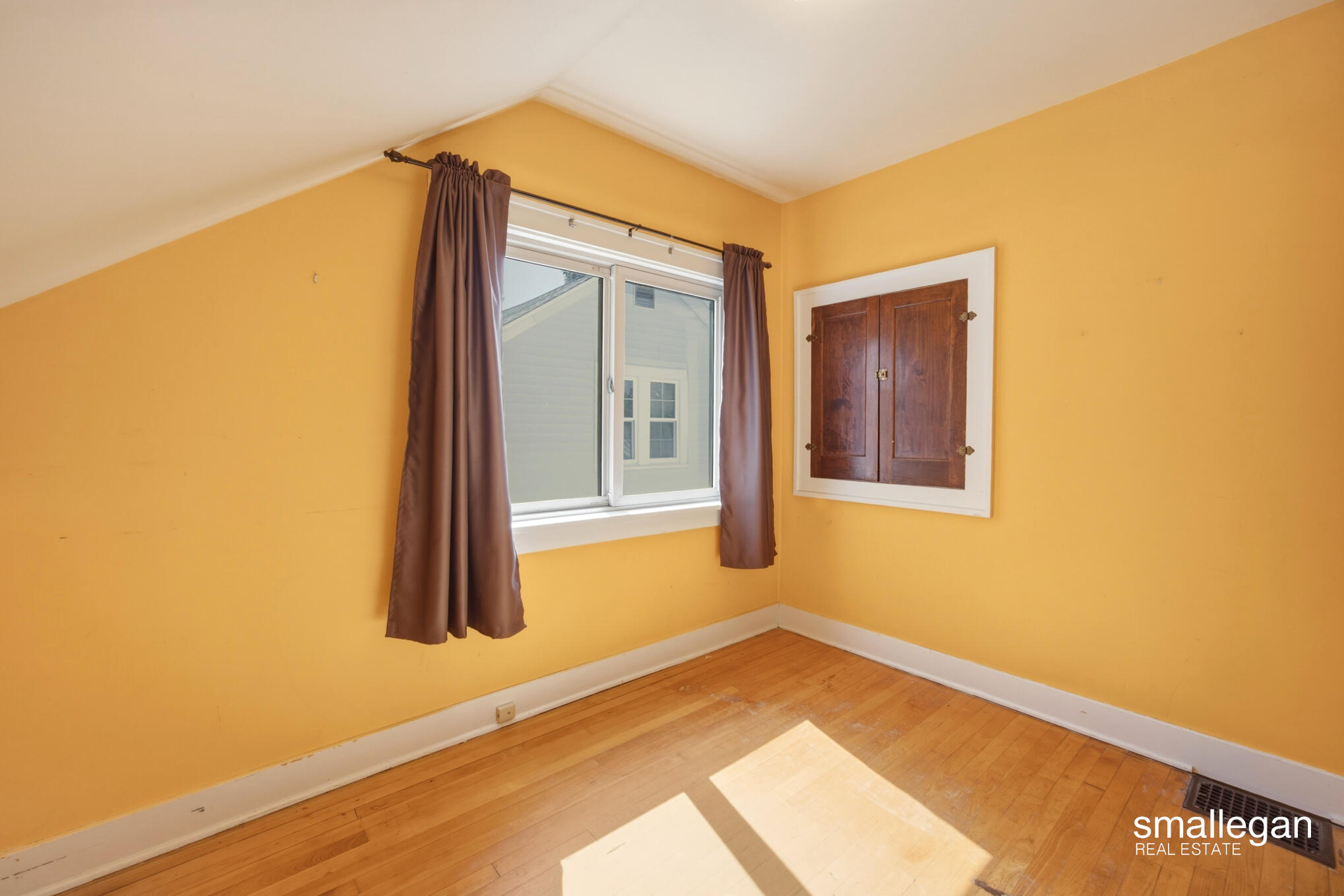 15 Burr Oak Street NW Grand Rapids MI 49505