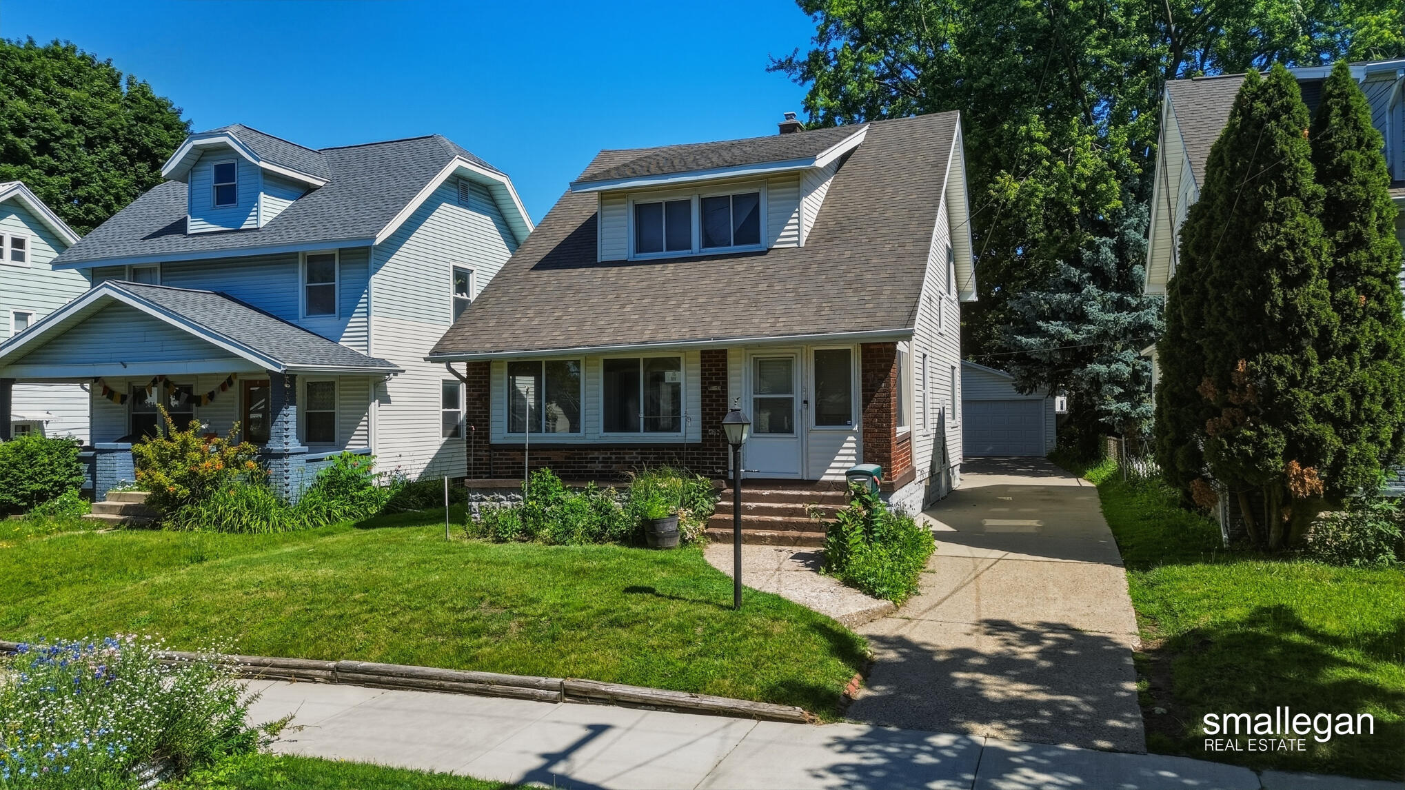 15 Burr Oak Street NW Grand Rapids MI 49505
