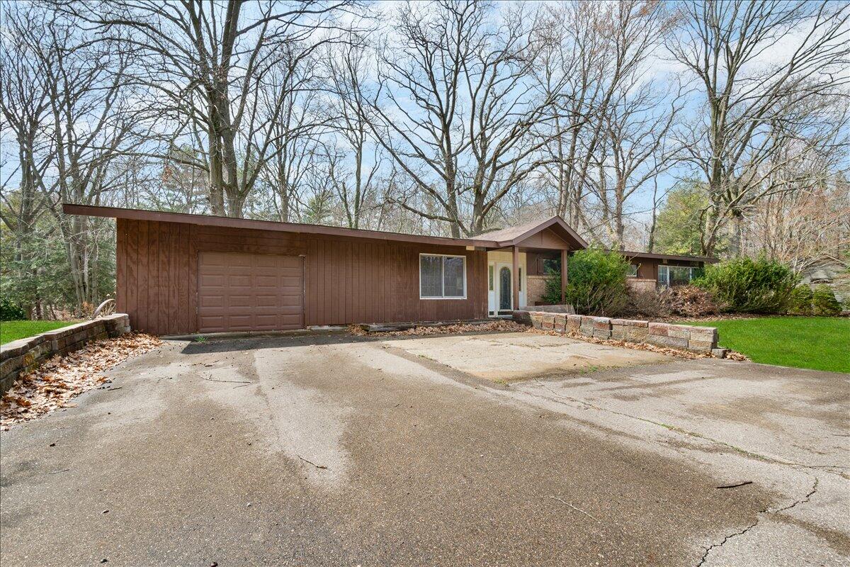 3480 64th Street Saugatuck MI 49453