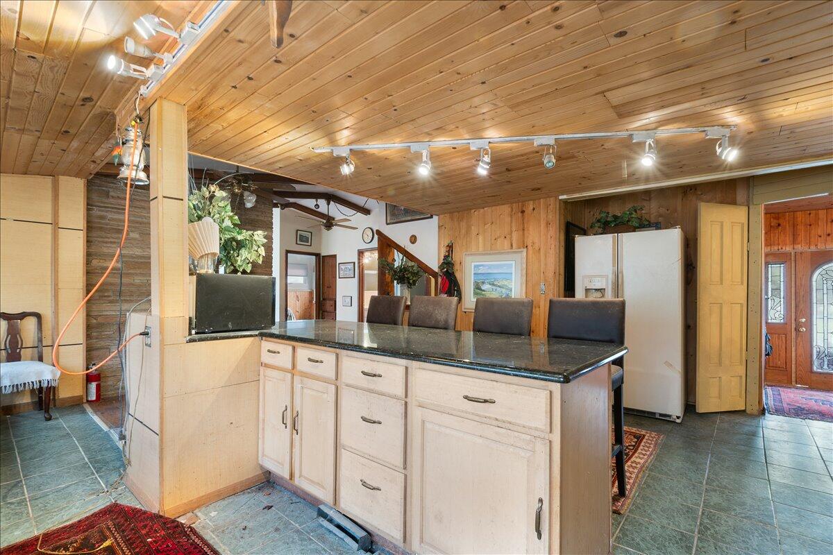 3480 64th Street Saugatuck MI 49453