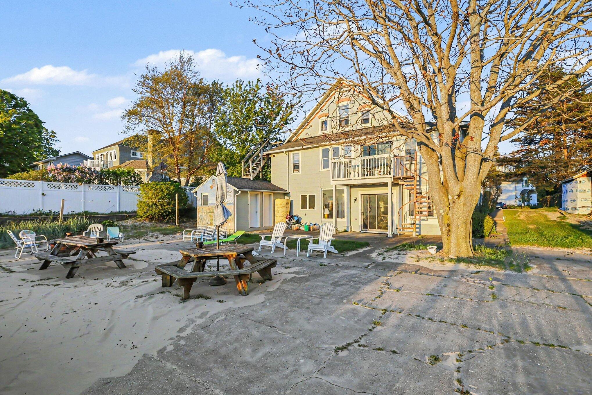 409 N Shore Drive South Haven MI 49090