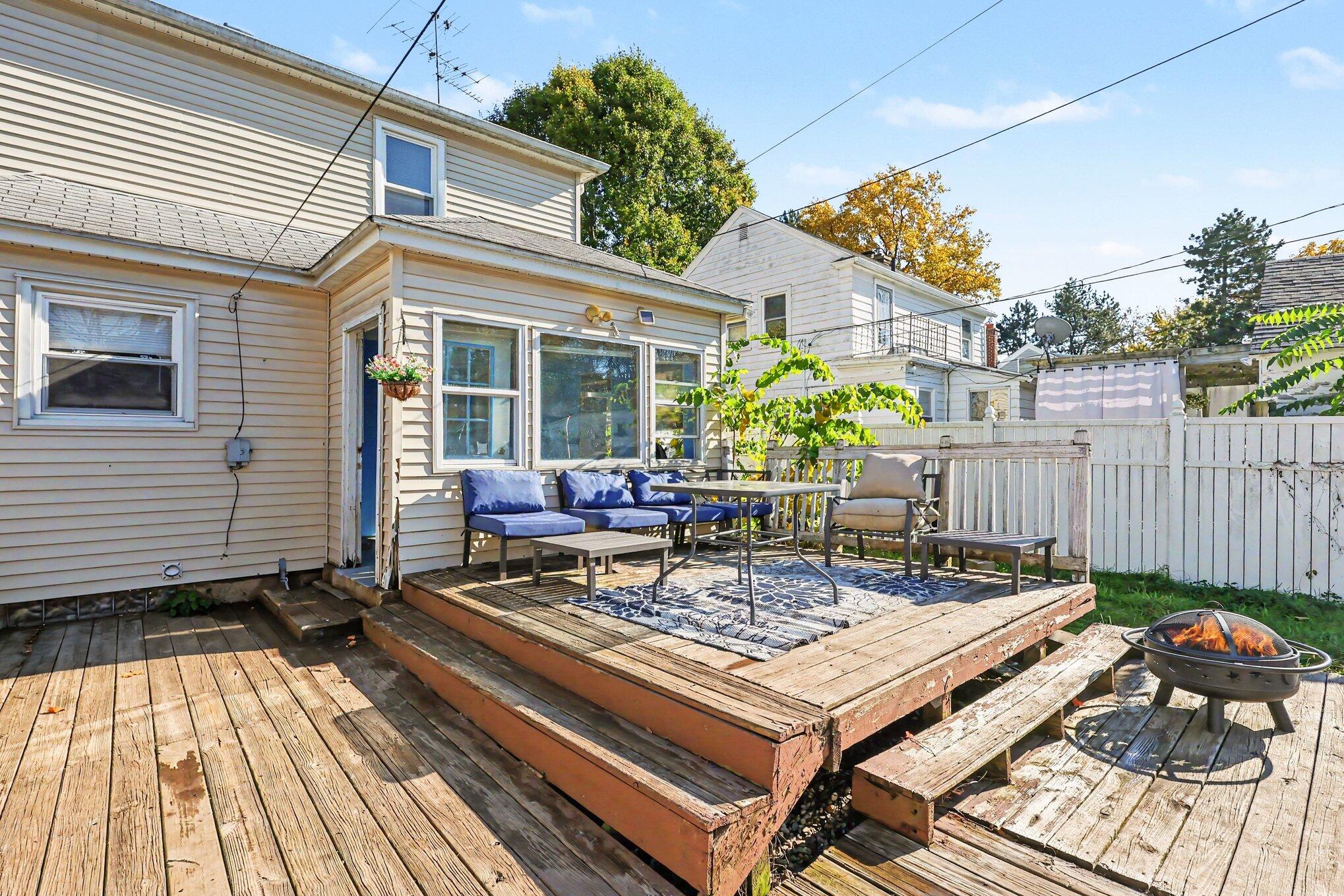 519 Shawmut Boulevard NW Grand Rapids MI 49504
