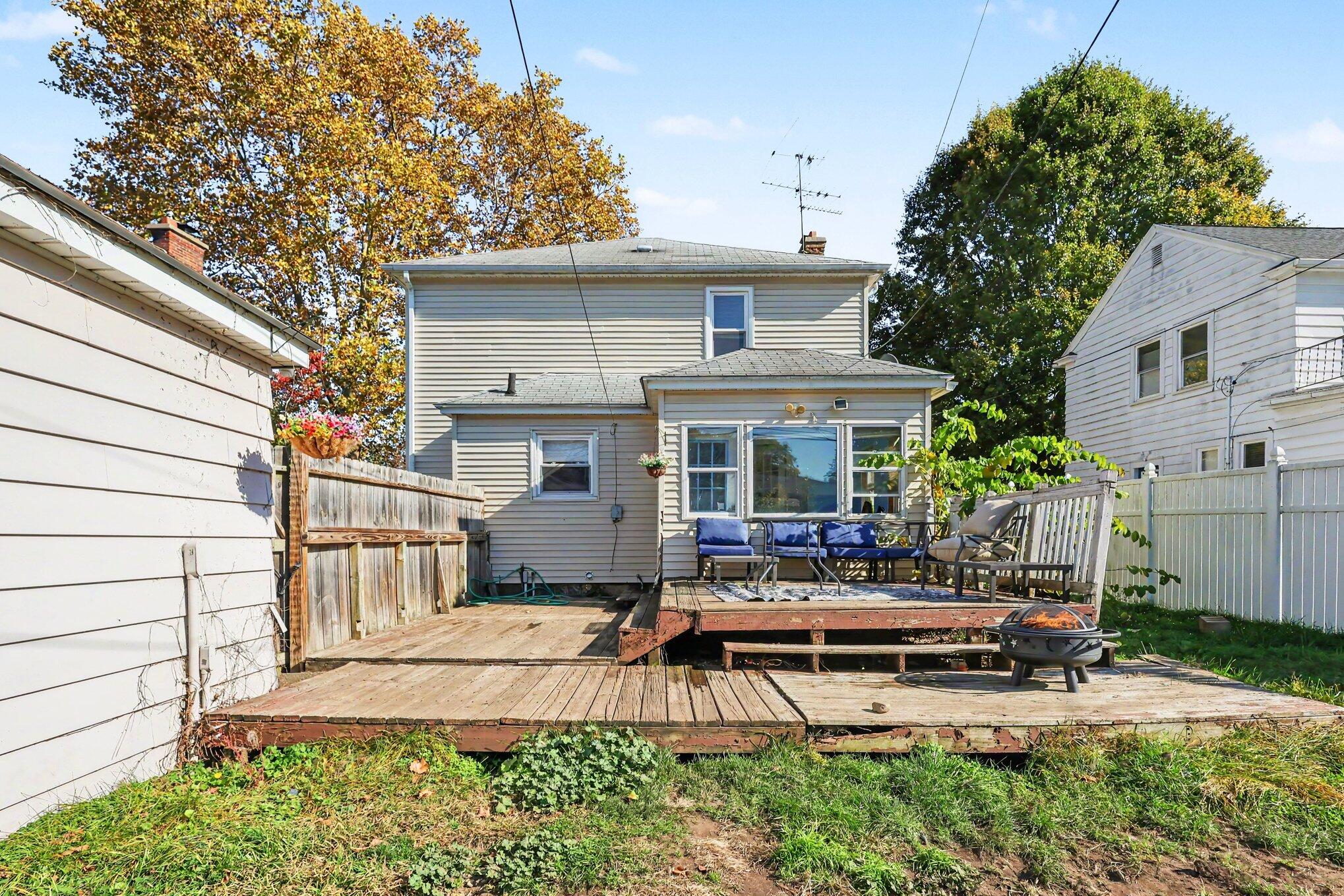 519 Shawmut Boulevard NW Grand Rapids MI 49504